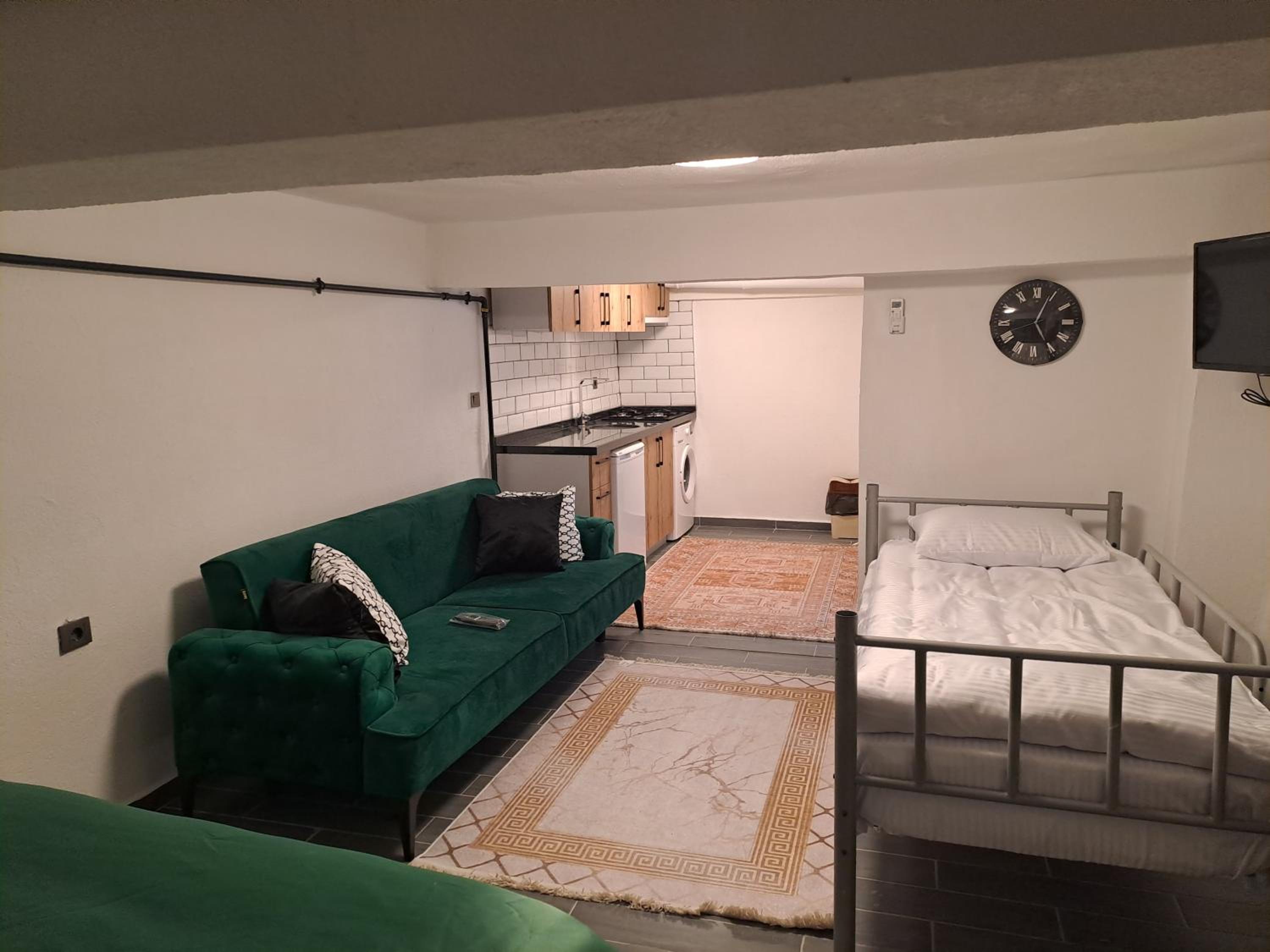 Budget Double Room photo 3