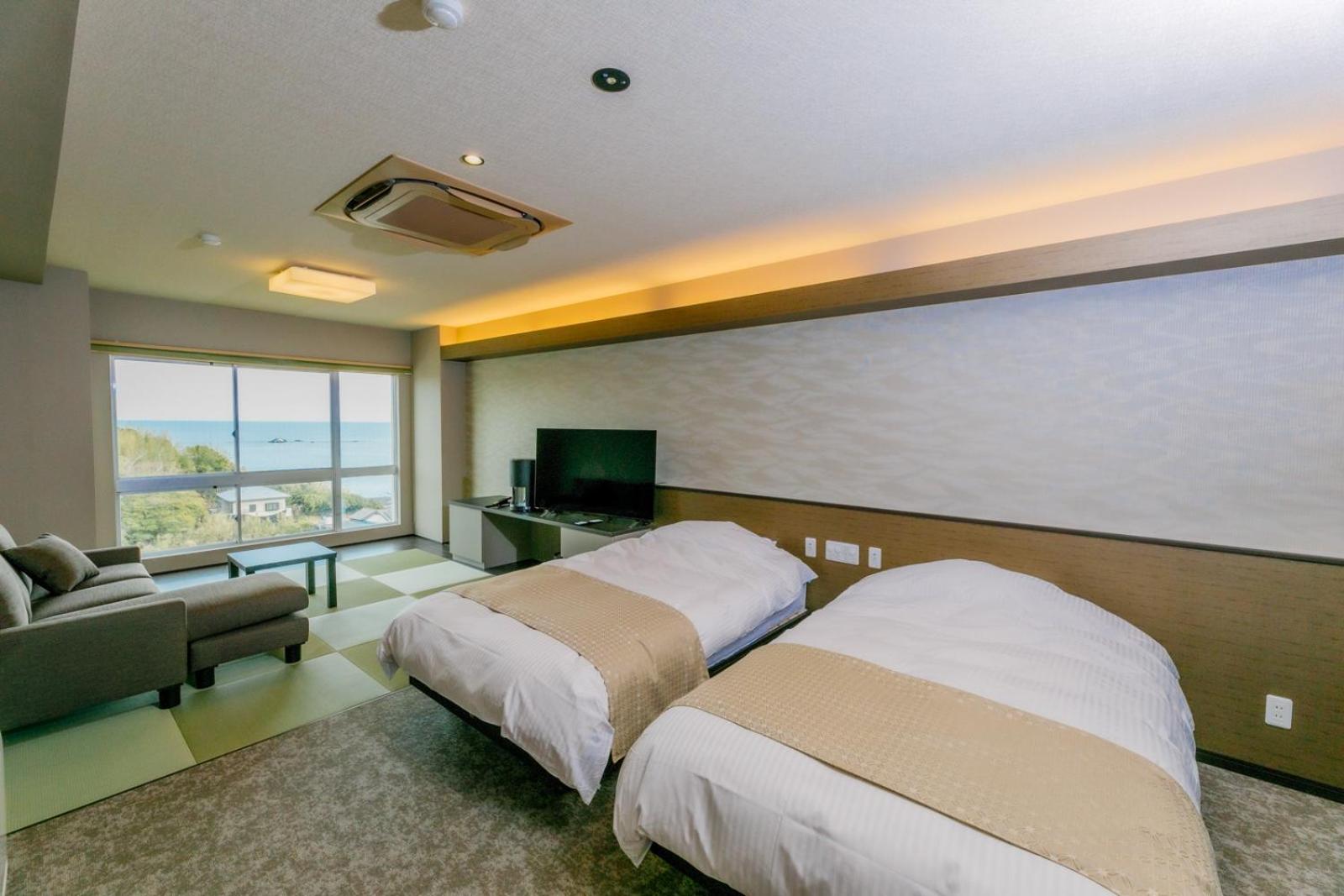 Luxury Quadruple Room (6F) with Sauna - Photo 2
