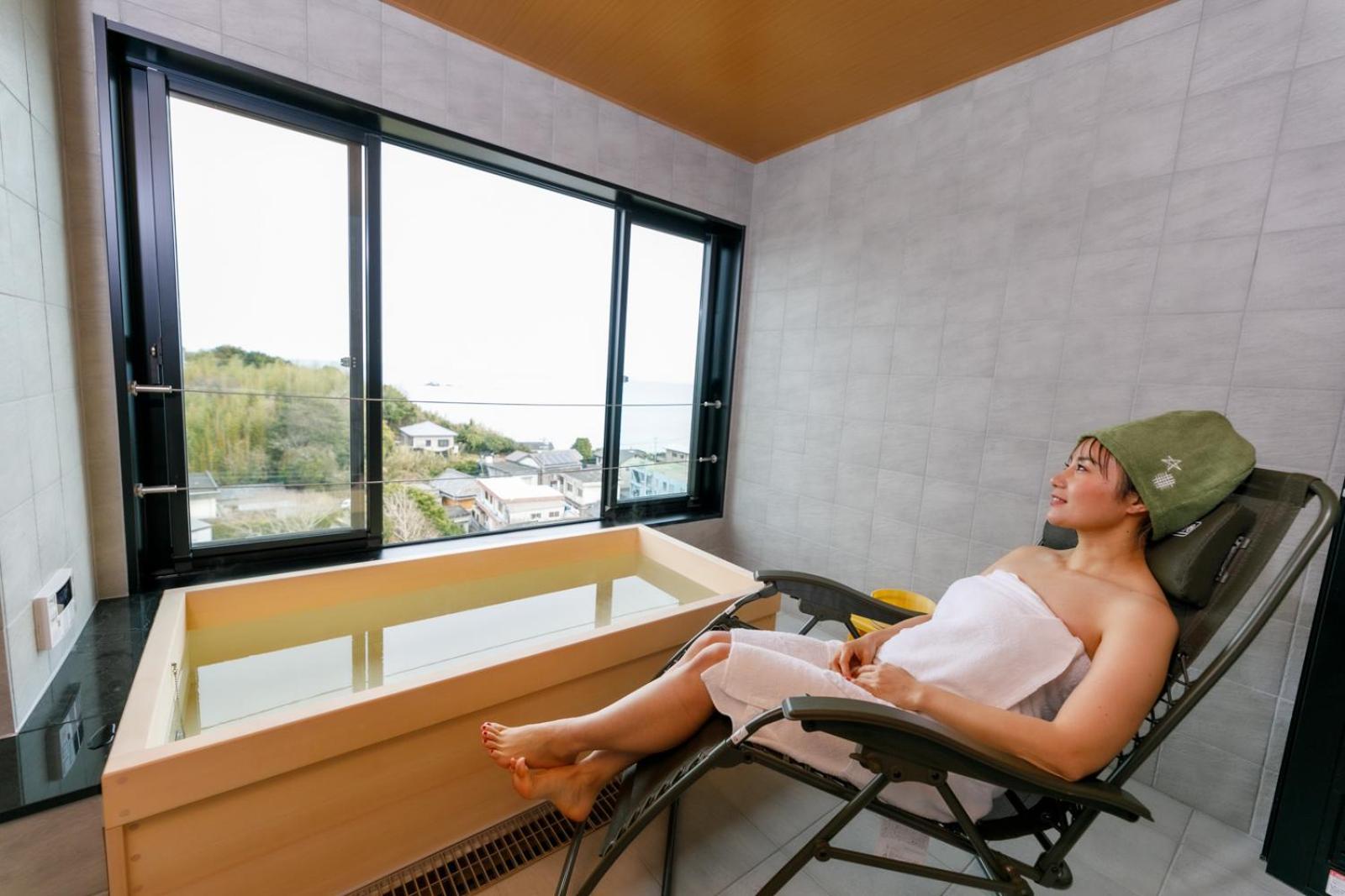 Luxury Quadruple Room (6F) with Sauna - Photo 4