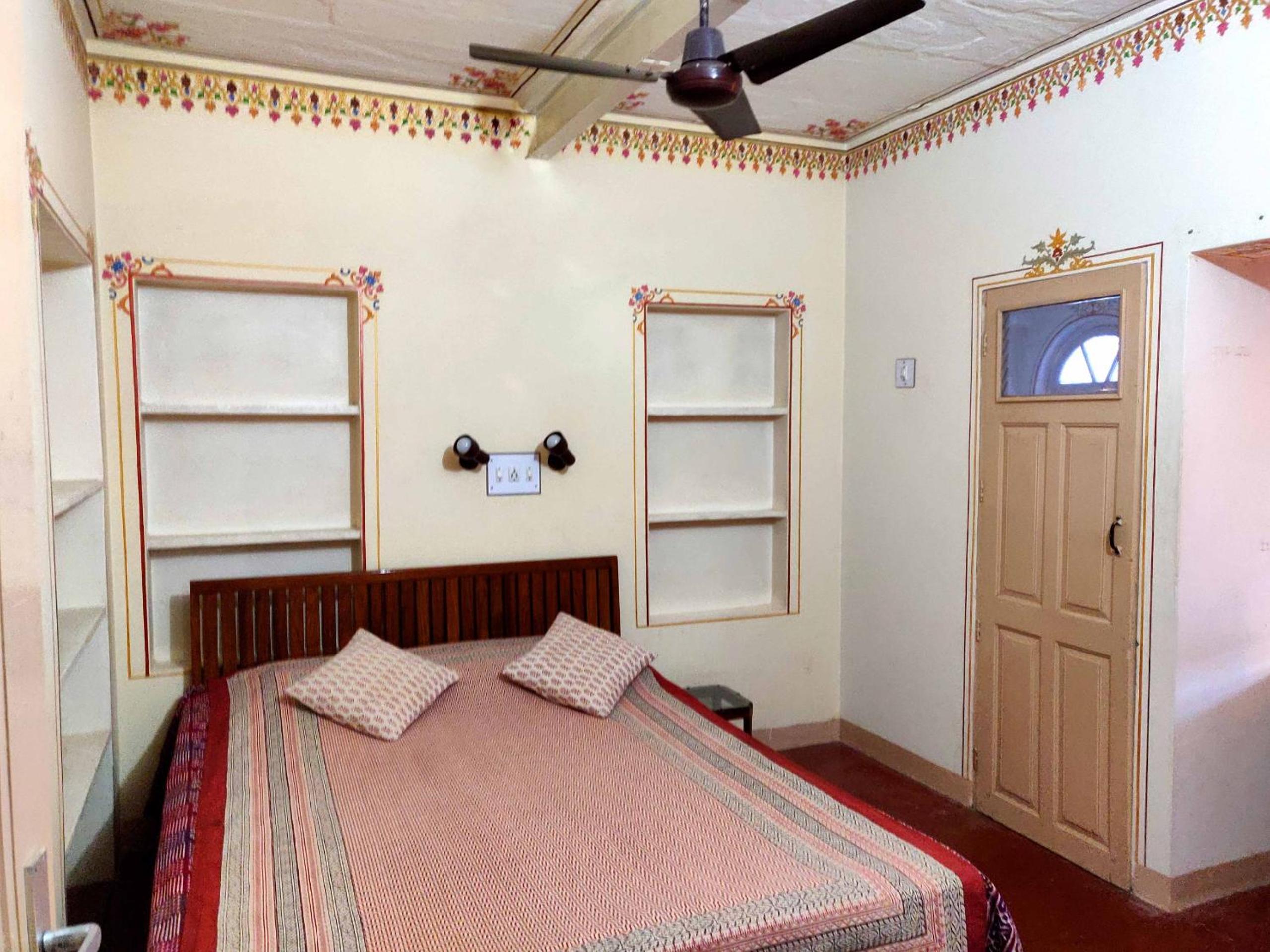 Standard Double Room photo 2