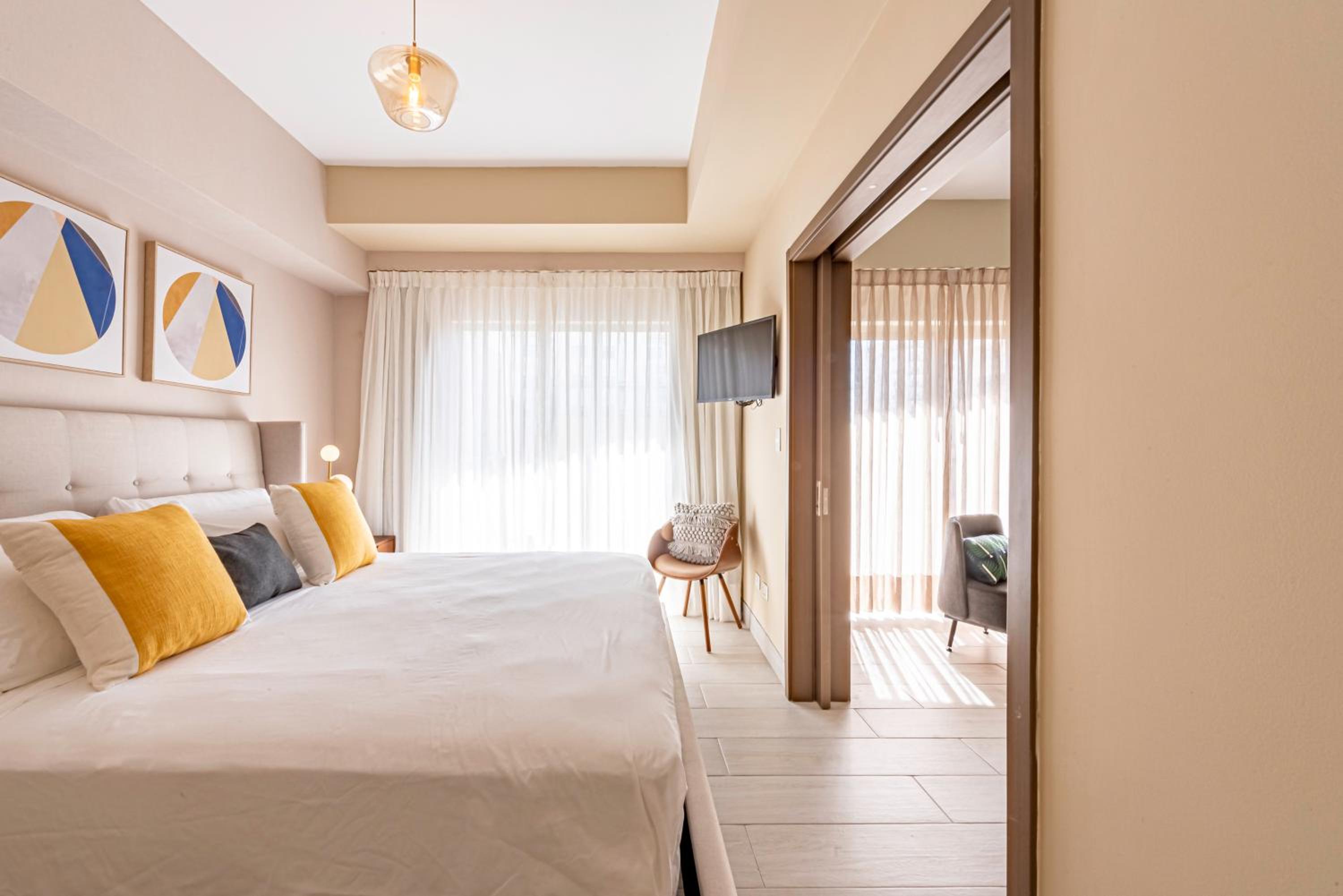 Serenity King Suite photo 2