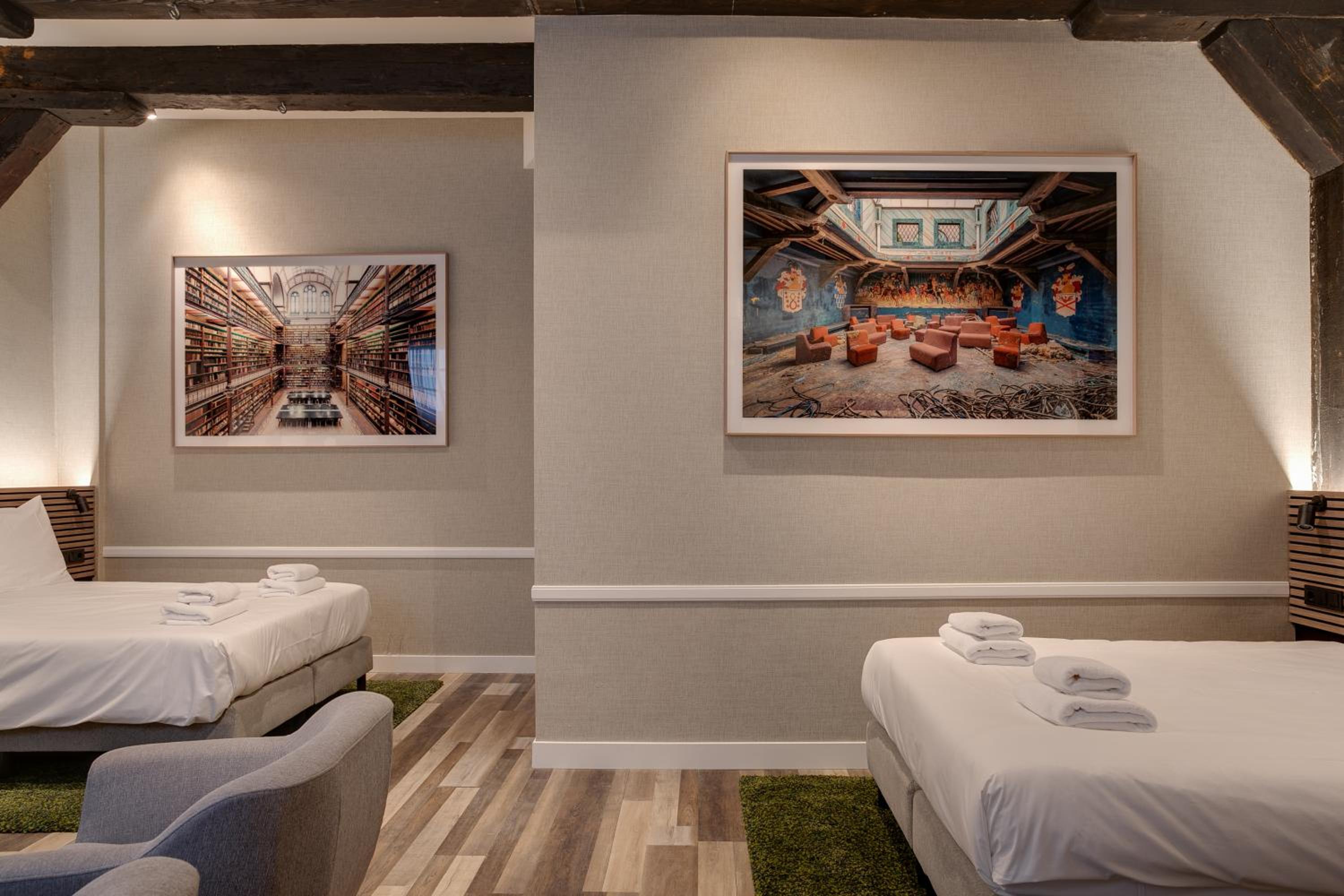 Grand Room thumbnail 5