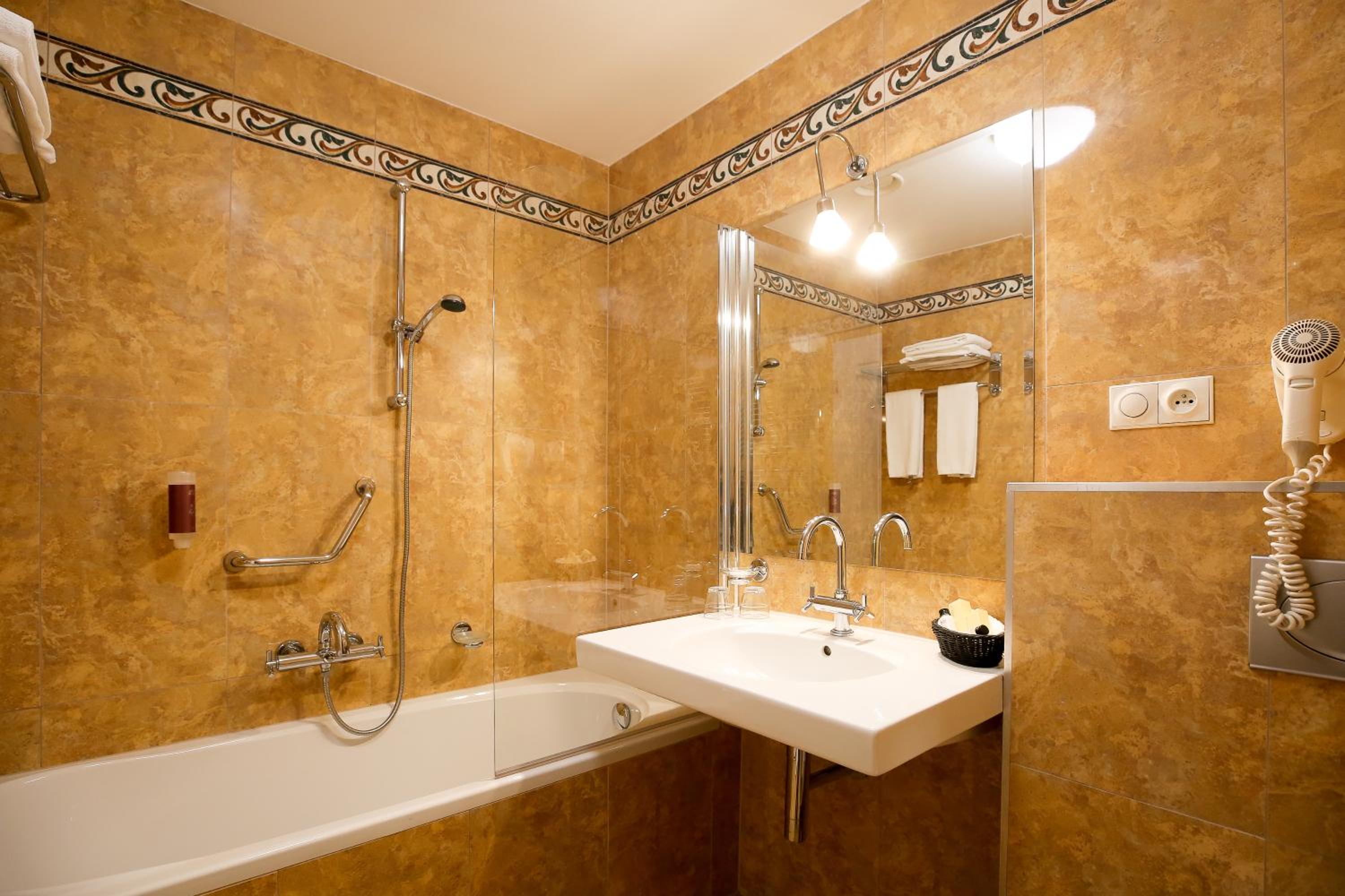 Suite photo 2