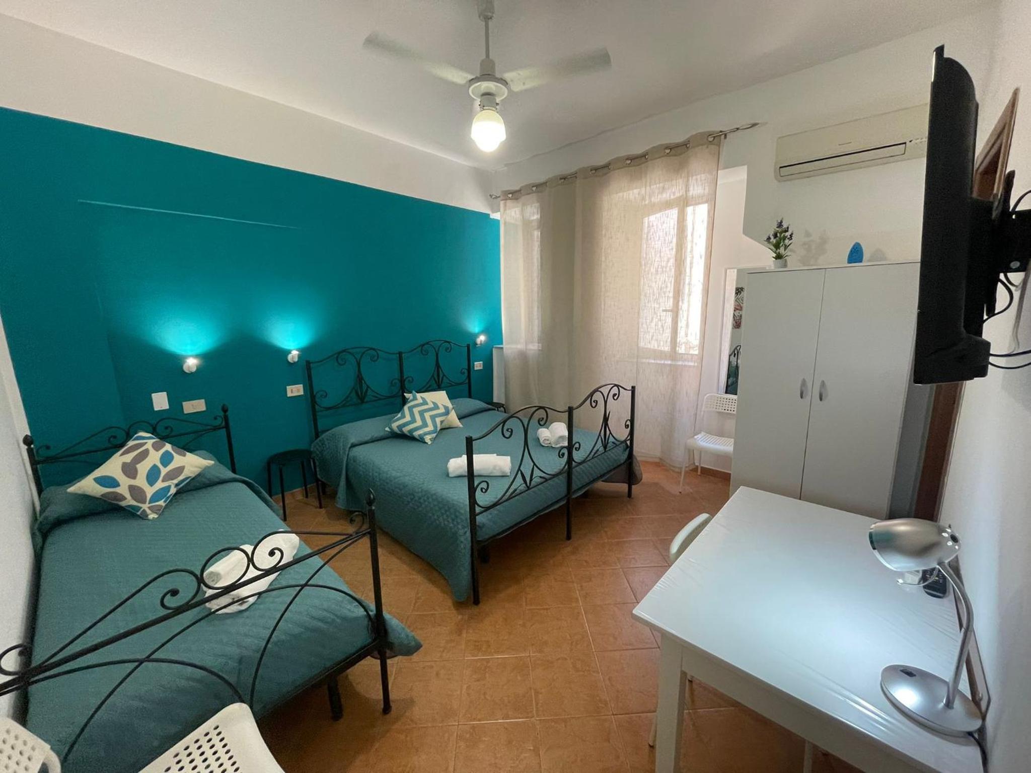Triple Room with Private Bathroom