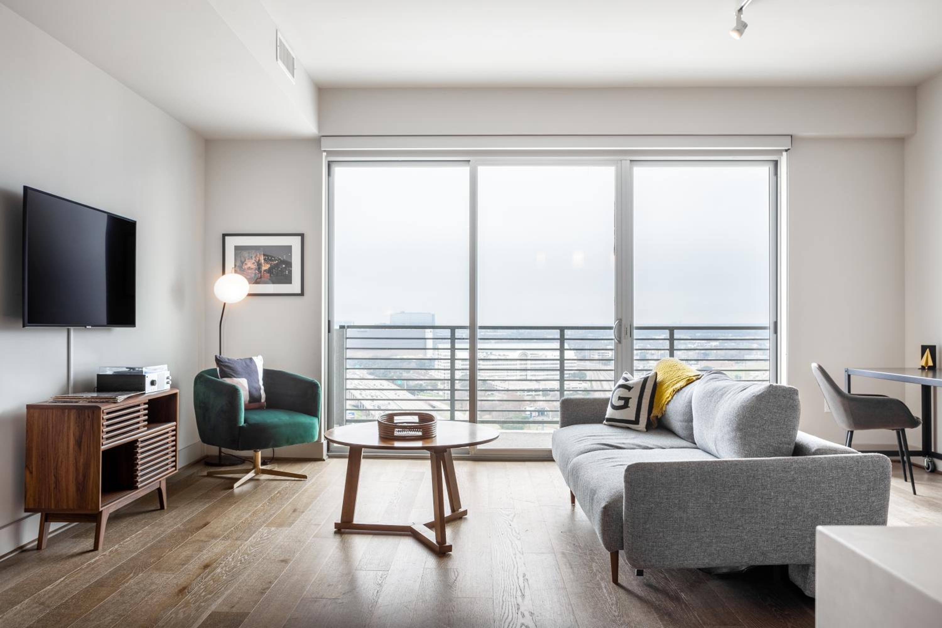 One-Bedroom Apartment