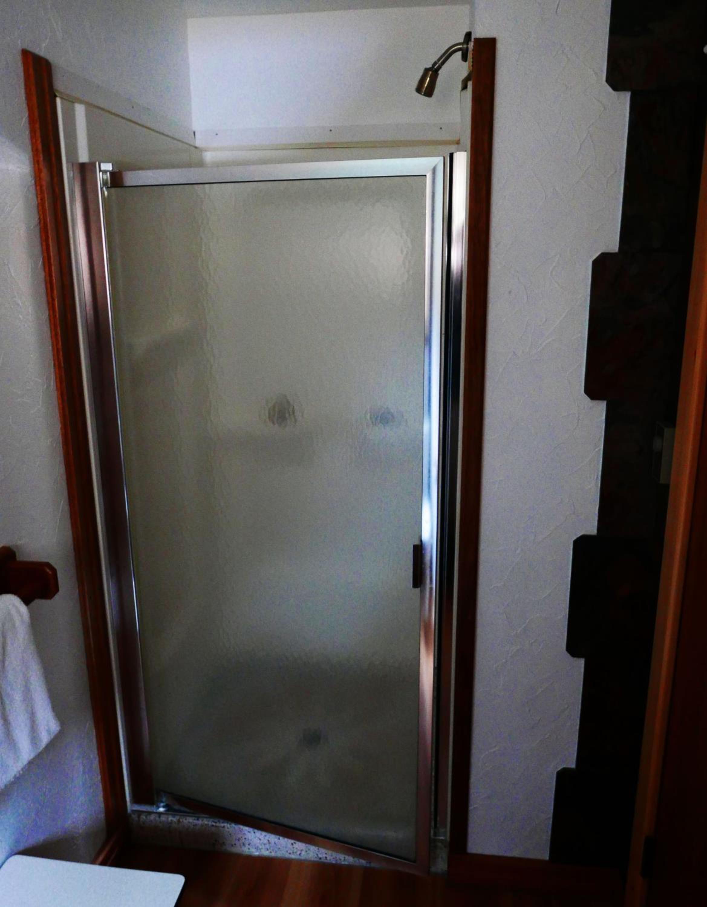 Standard Queen Room photo 3