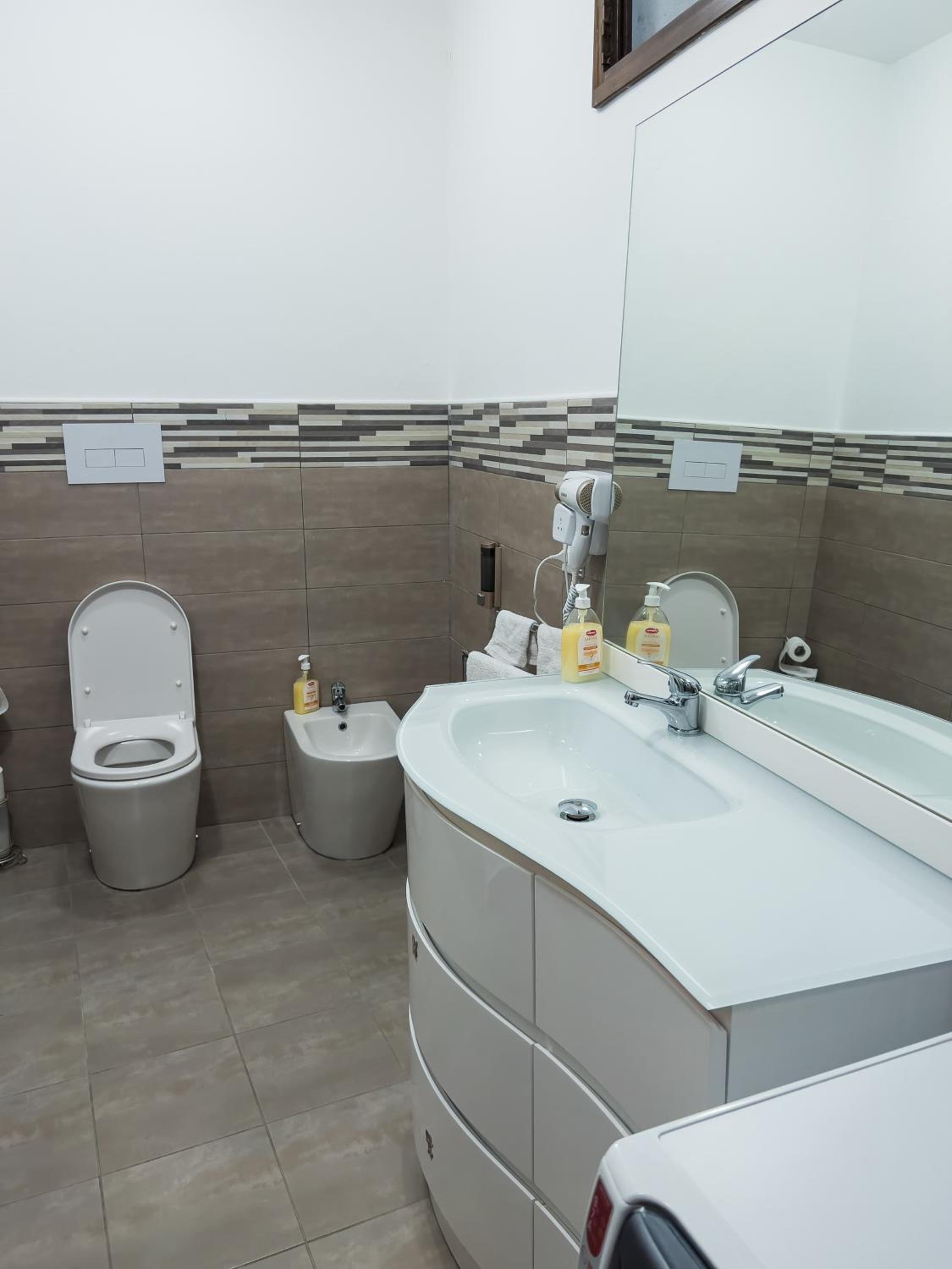Apartment - Ground Floor - Photo 4