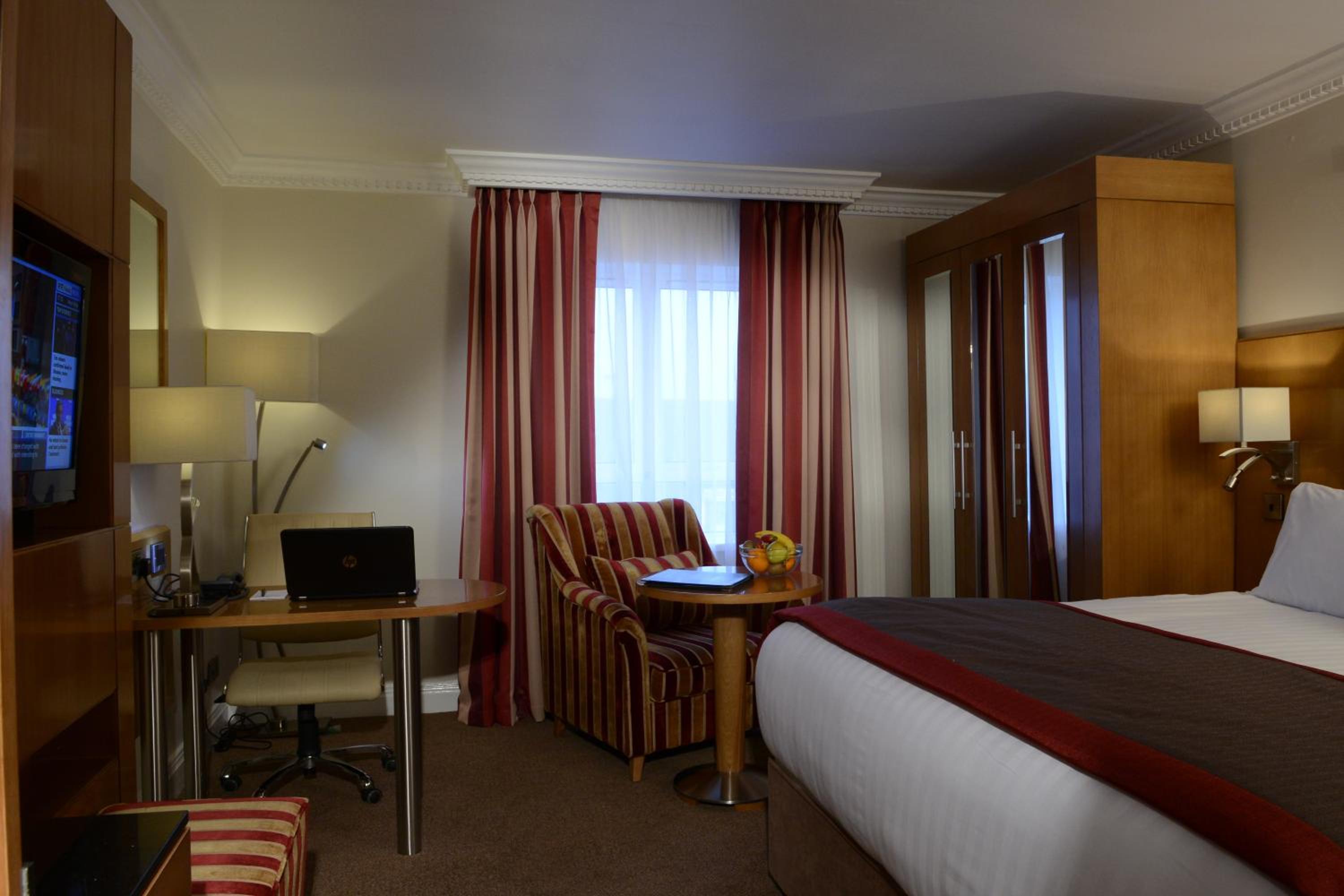 Twin Room - Photo 1