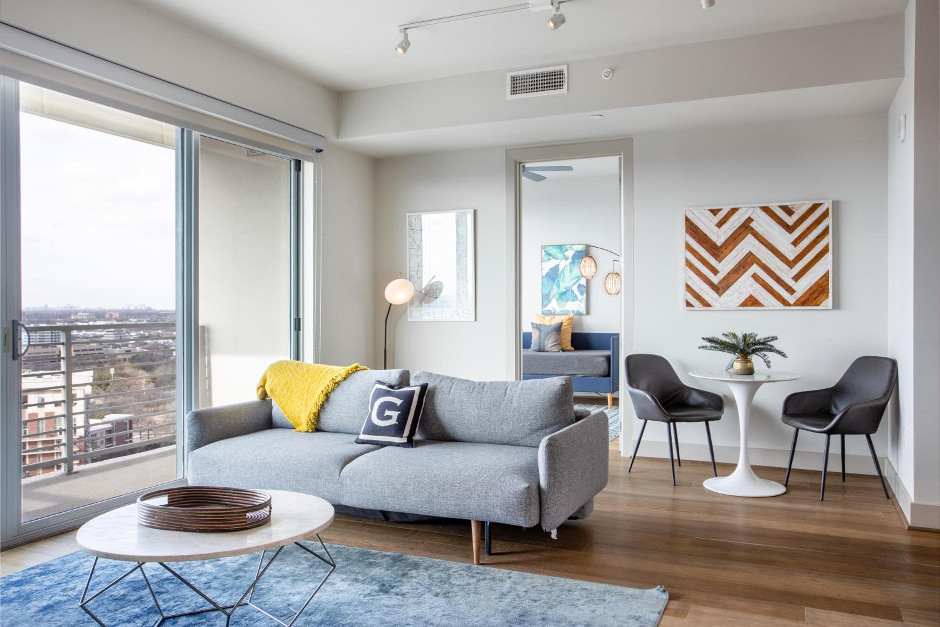 One Bedroom Apartment with Office