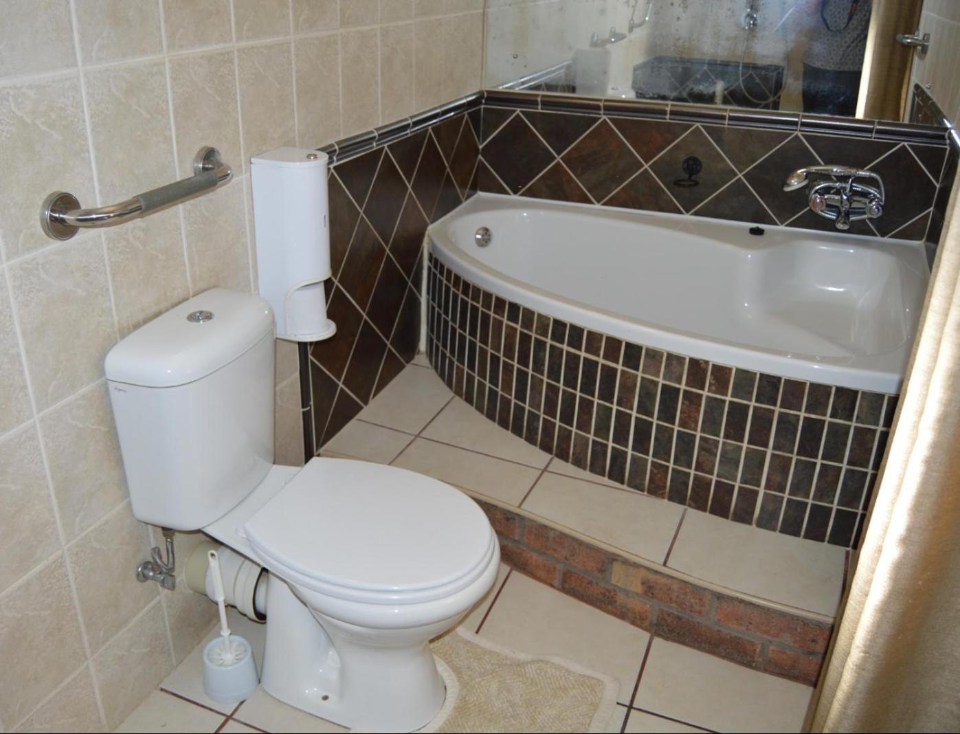Double Room - Disability Access photo 3