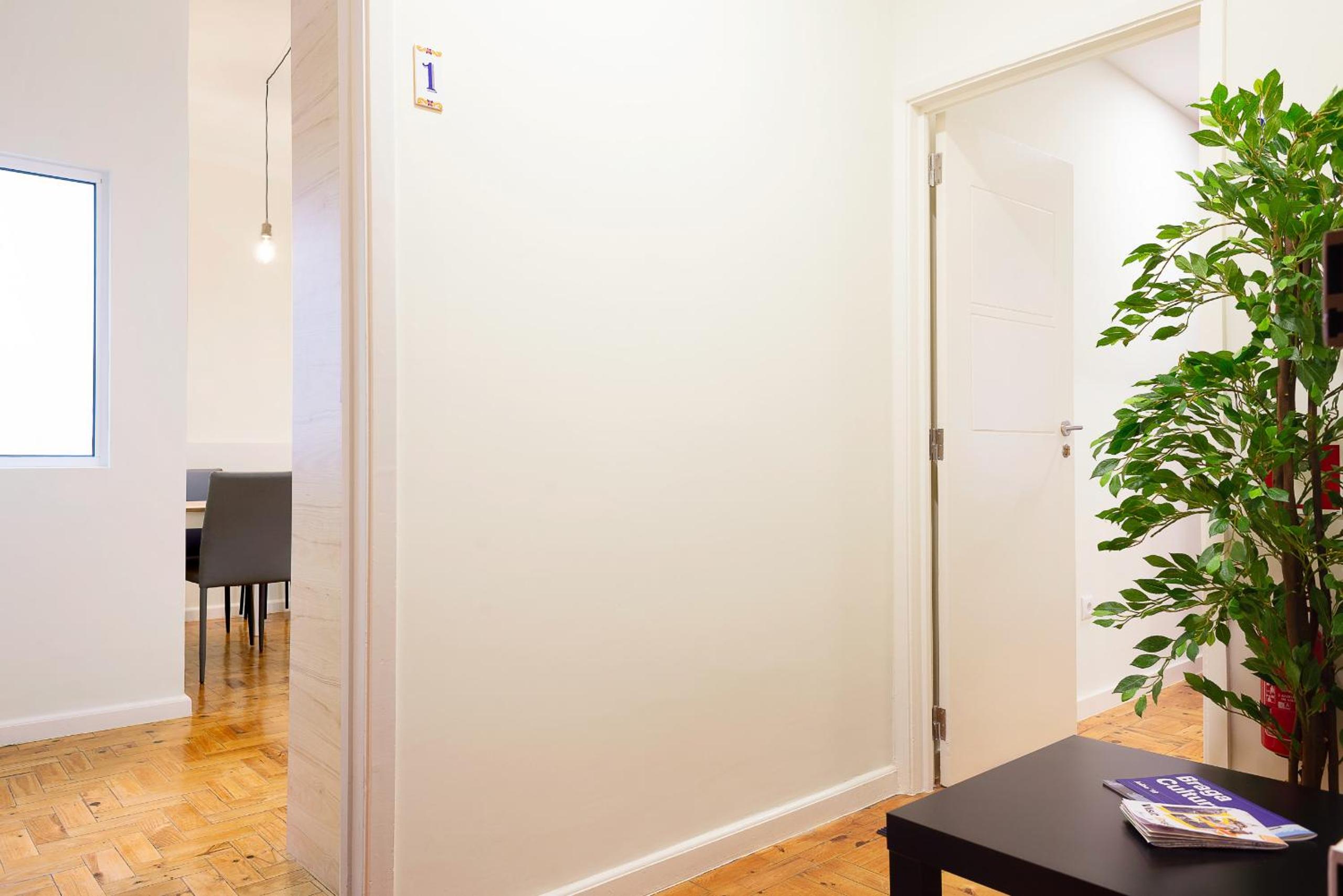 One-Bedroom Apartment - Photo 15