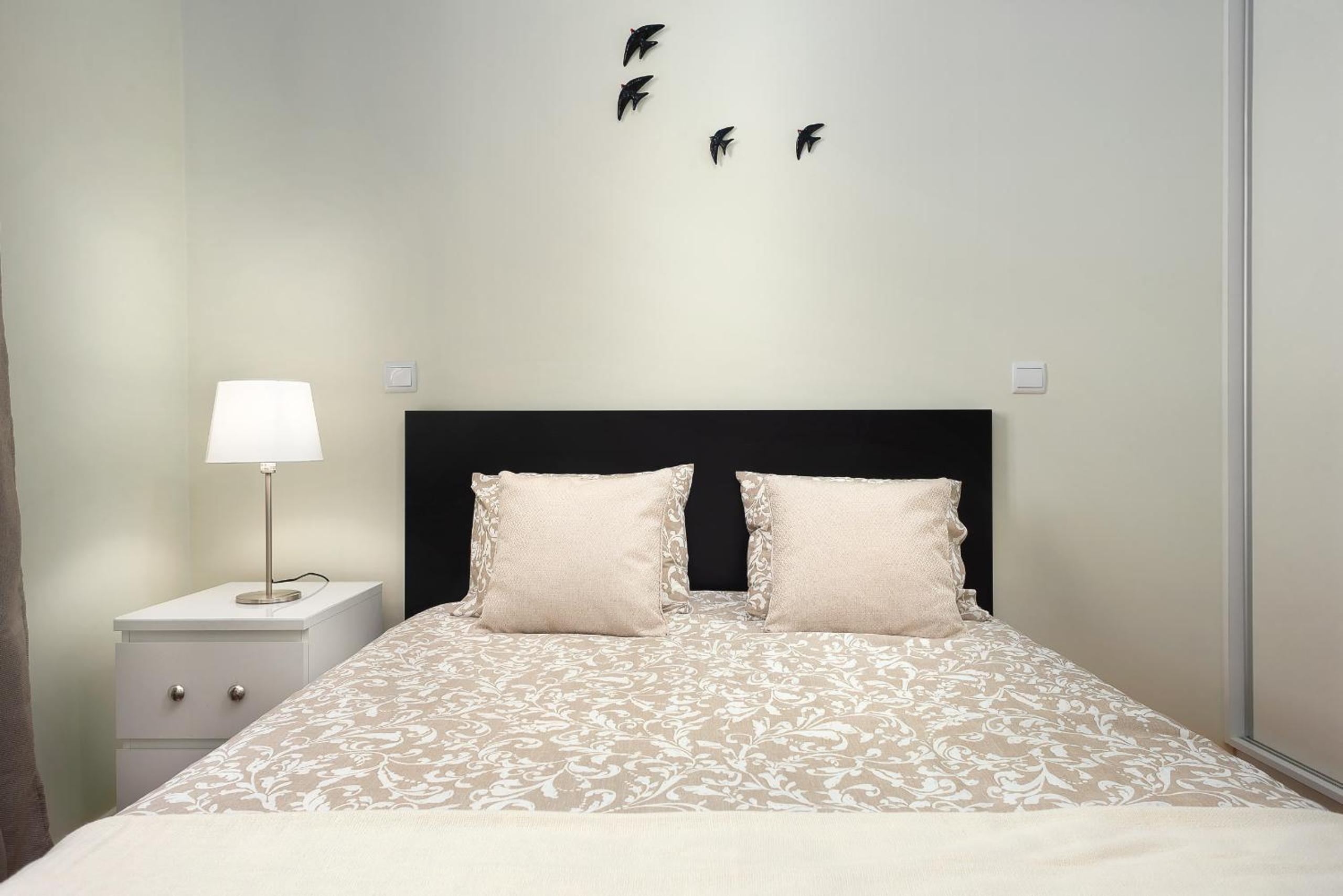 One-Bedroom Apartment - Photo 19