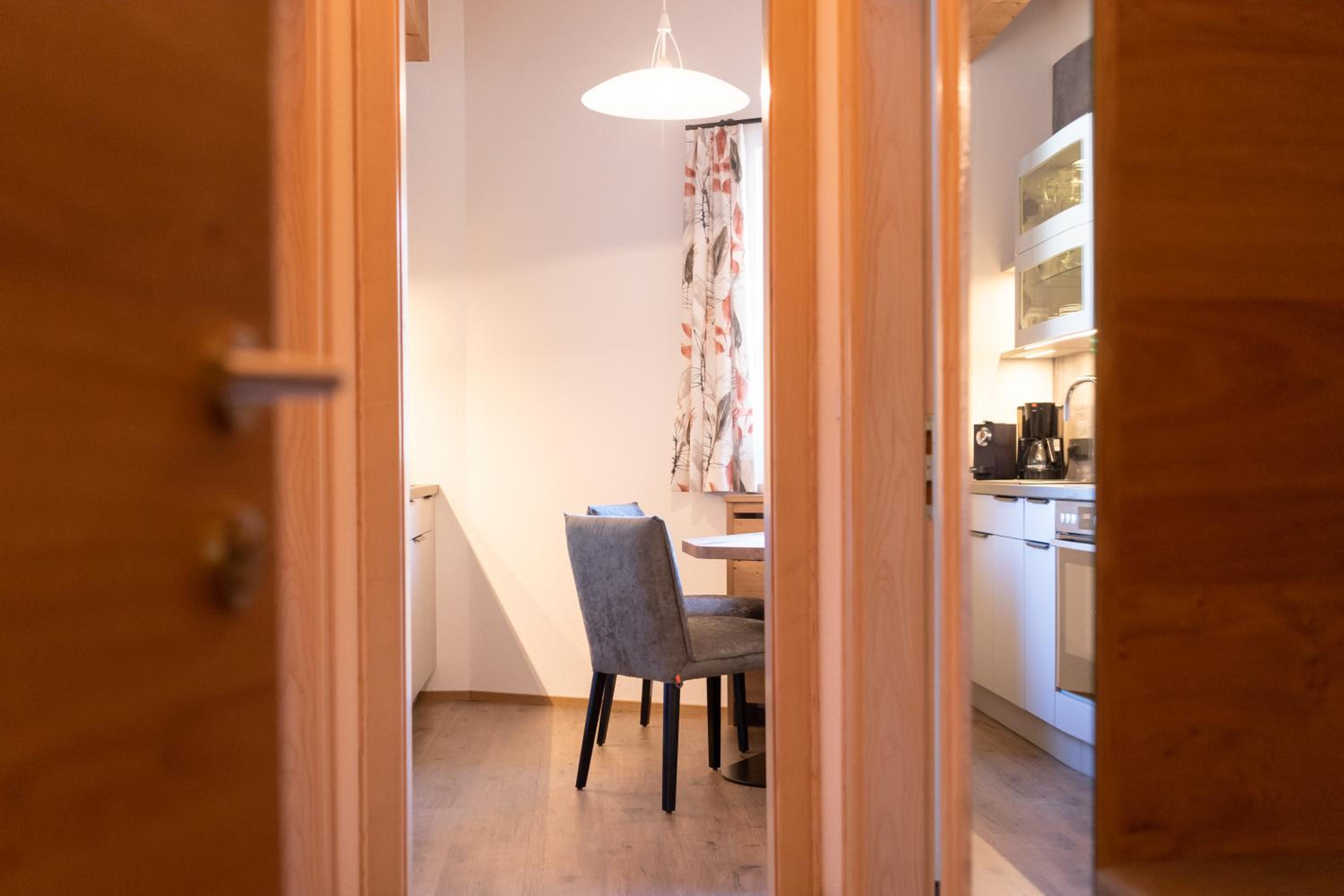 Two-Bedroom Apartment with Balcony photo 3