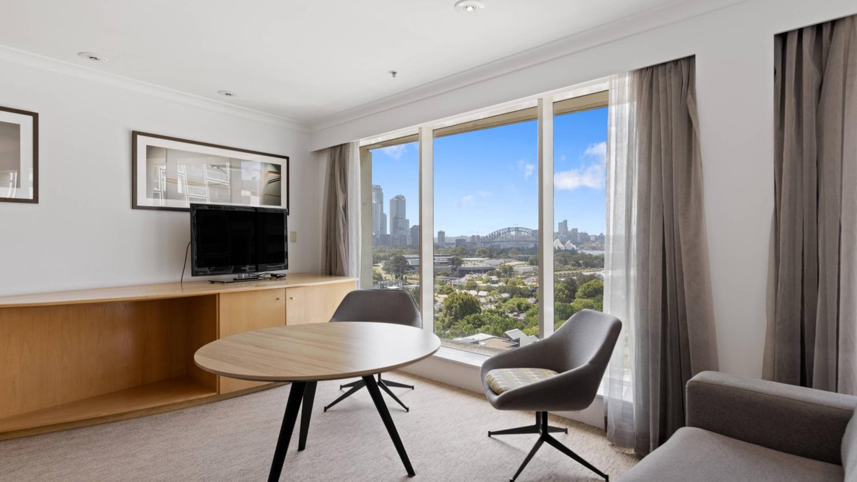 Harbor View King Suite