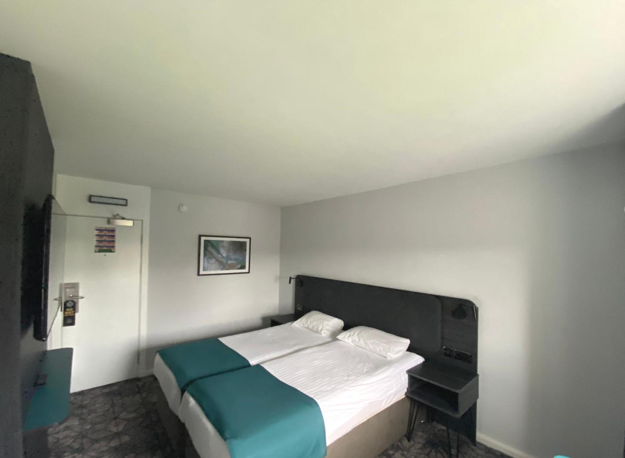 Superior Twin Room - Photo 3