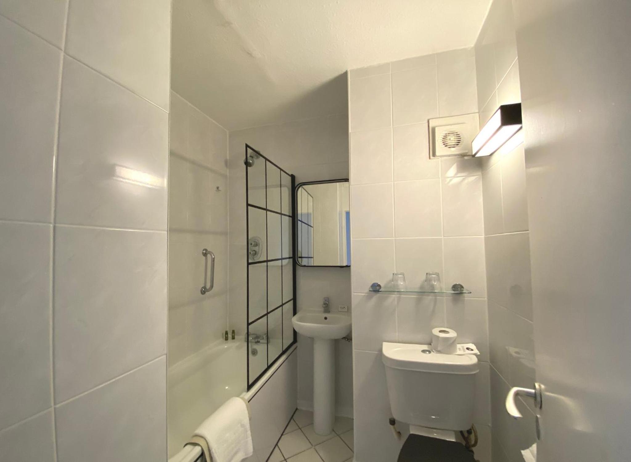 Superior Twin Room - Photo 5