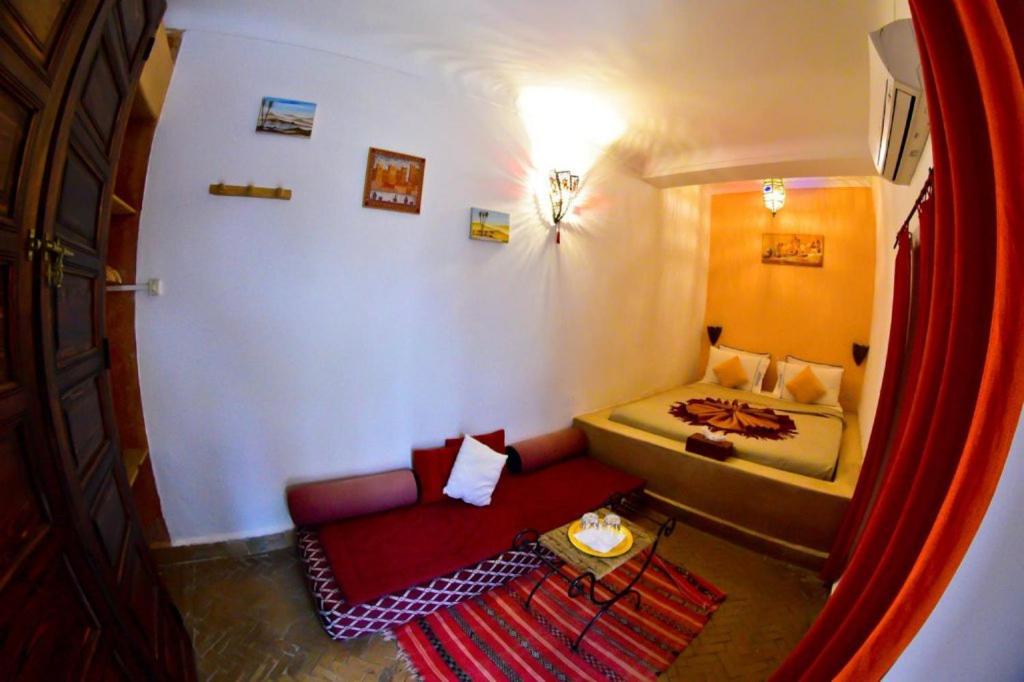 Triple Room with Private Bathroom - Photo 1