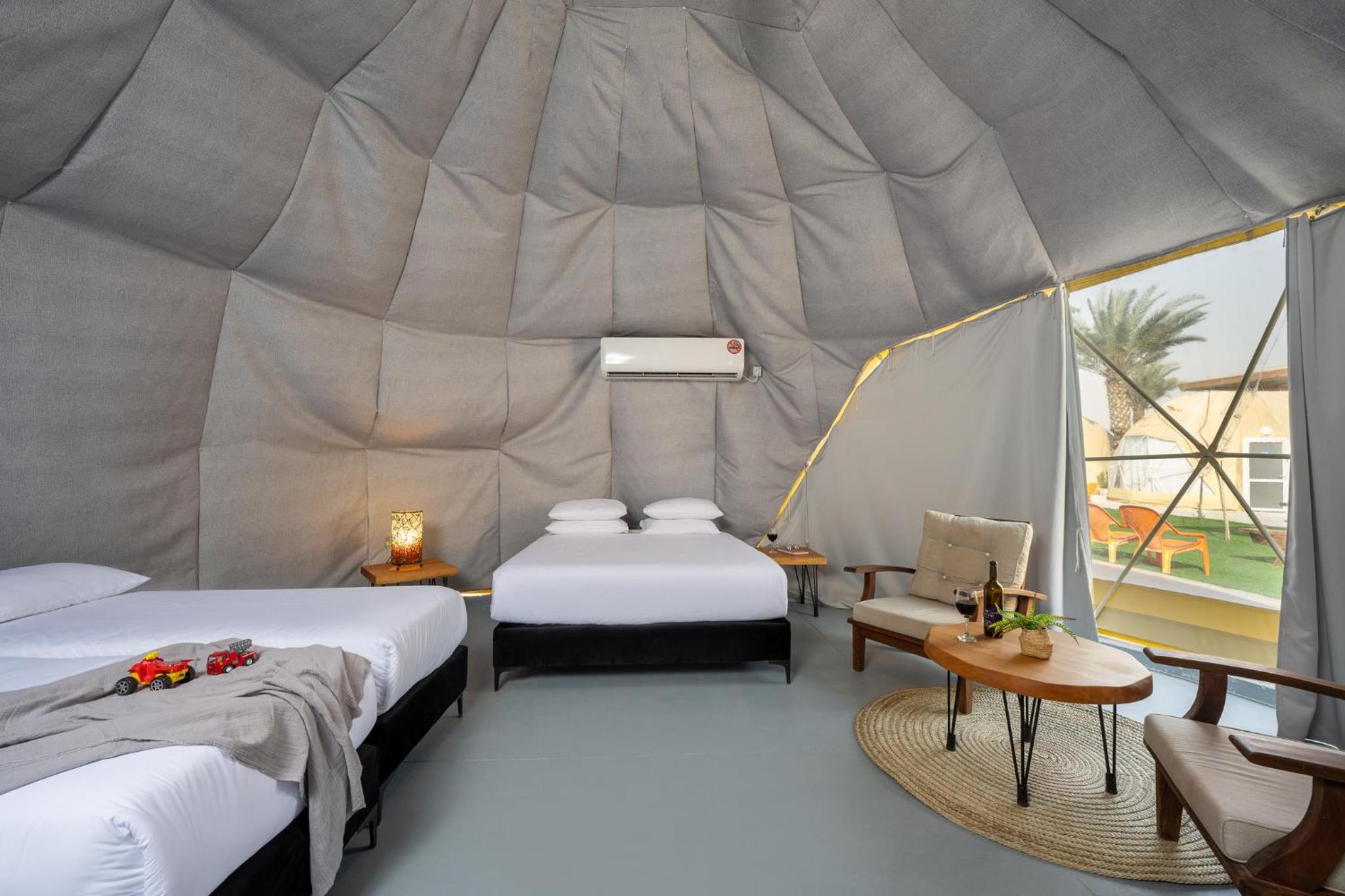 Deluxe Family Tent  - Photo 13