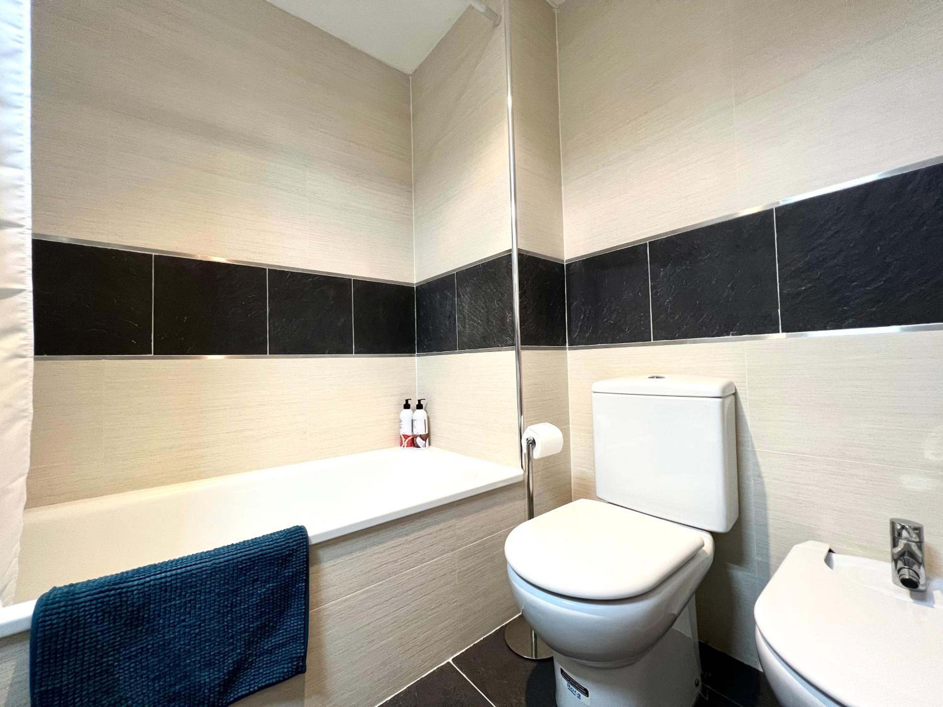Two-Bedroom Apartment photo 3