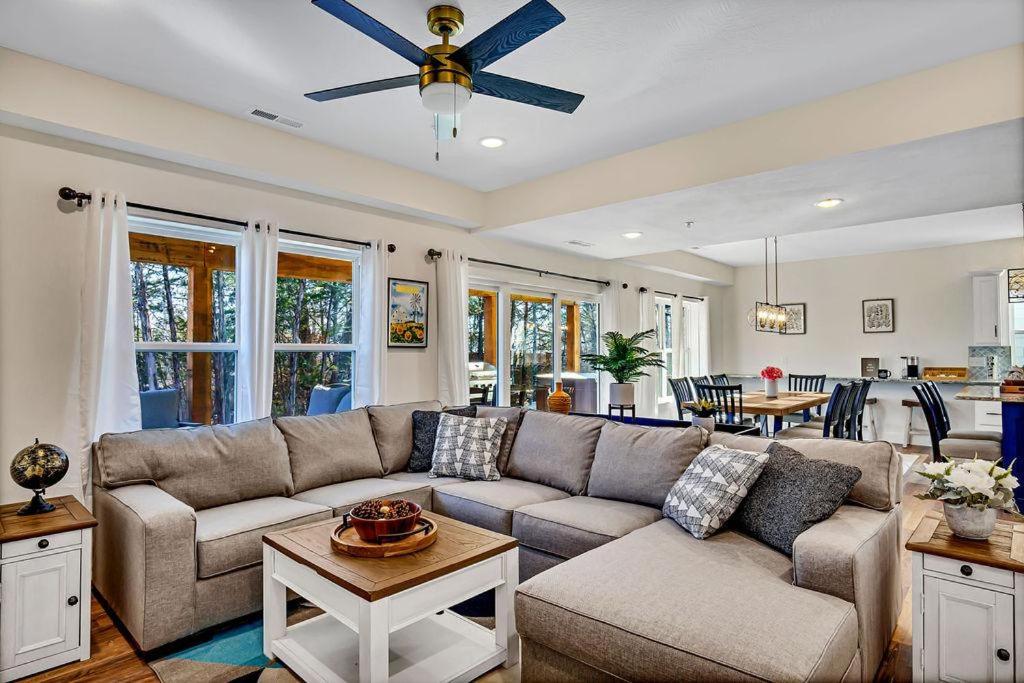Four-Bedroom Vacation Home photo 1