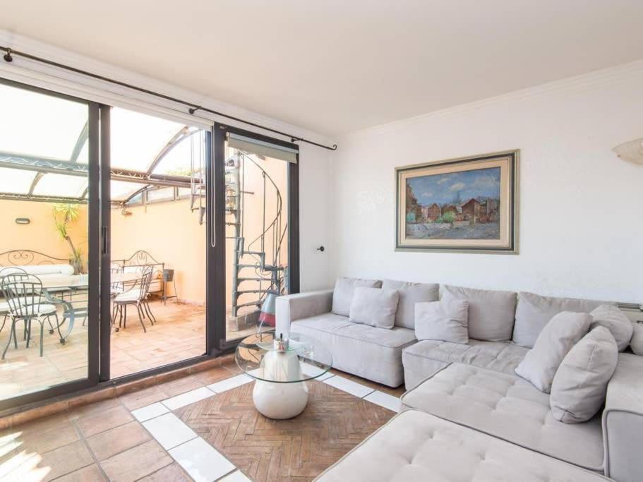 Apartment with Terrace