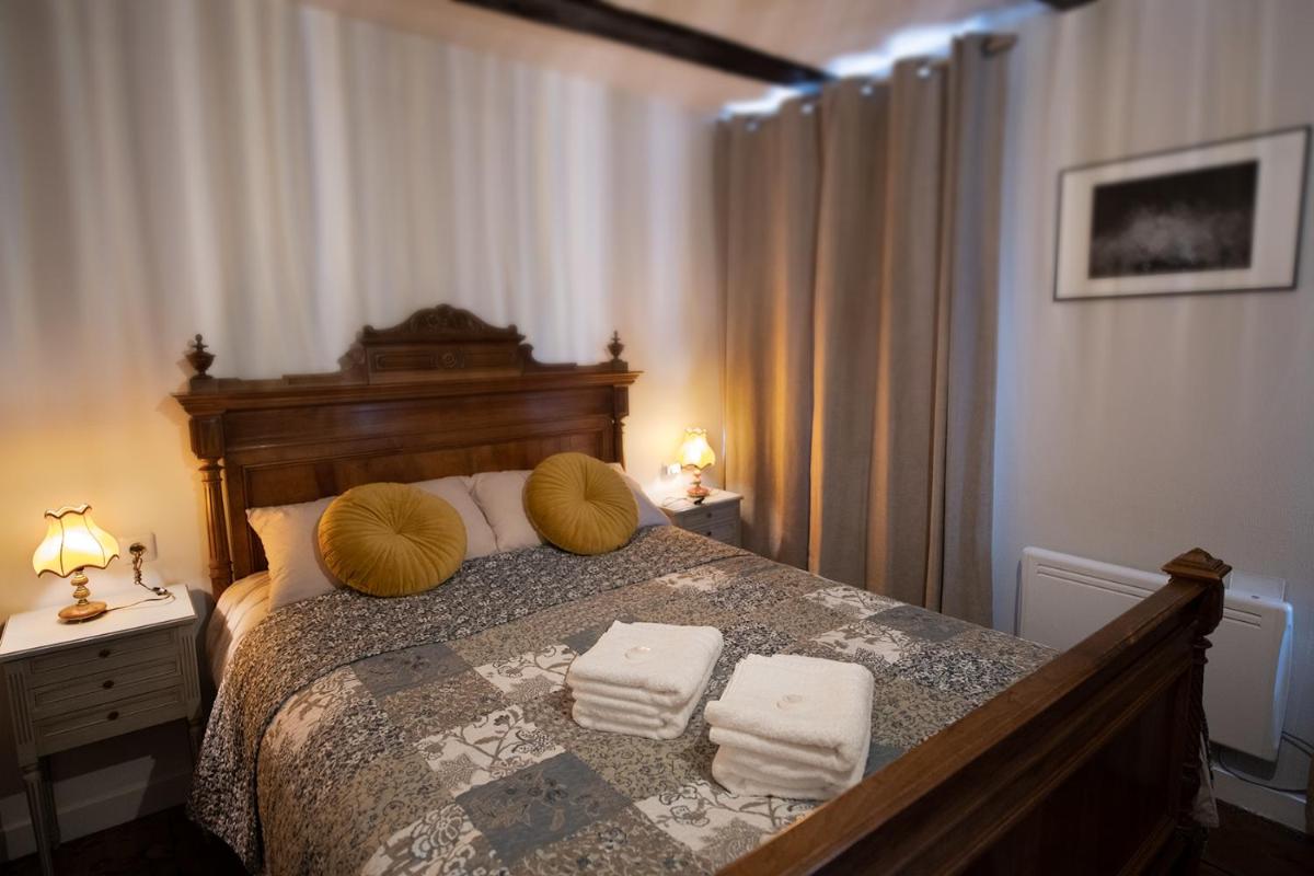 Double Room with Private Bathroom photo 2