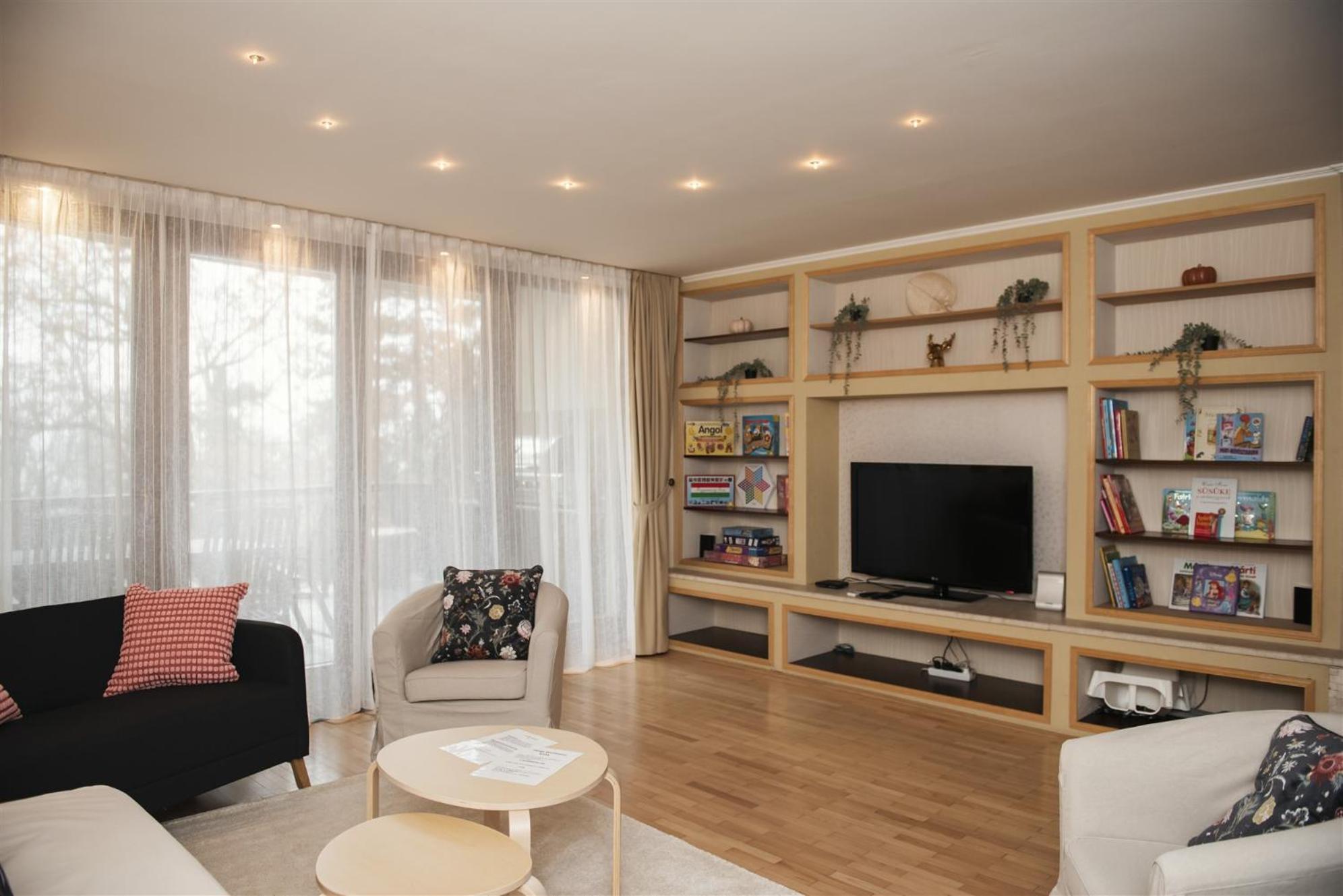 Villa photo 1
