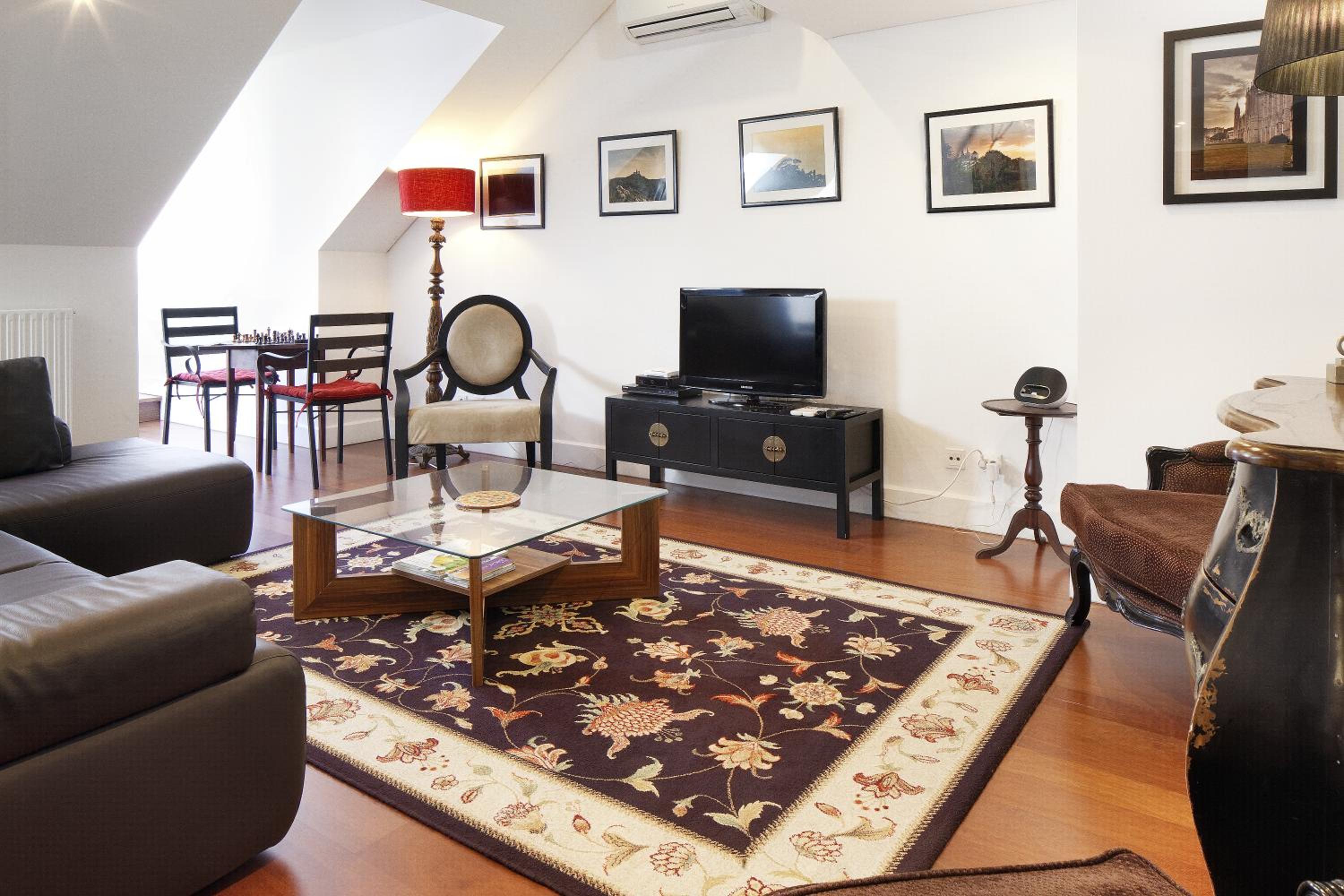 Three-Bedroom loft photo 2