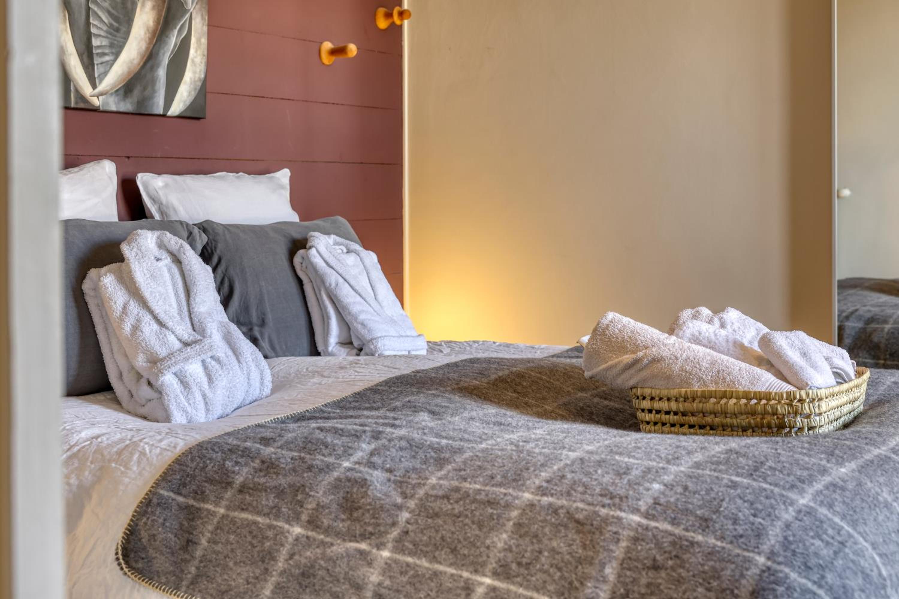 Deluxe Double or Twin Room with City View photo 3