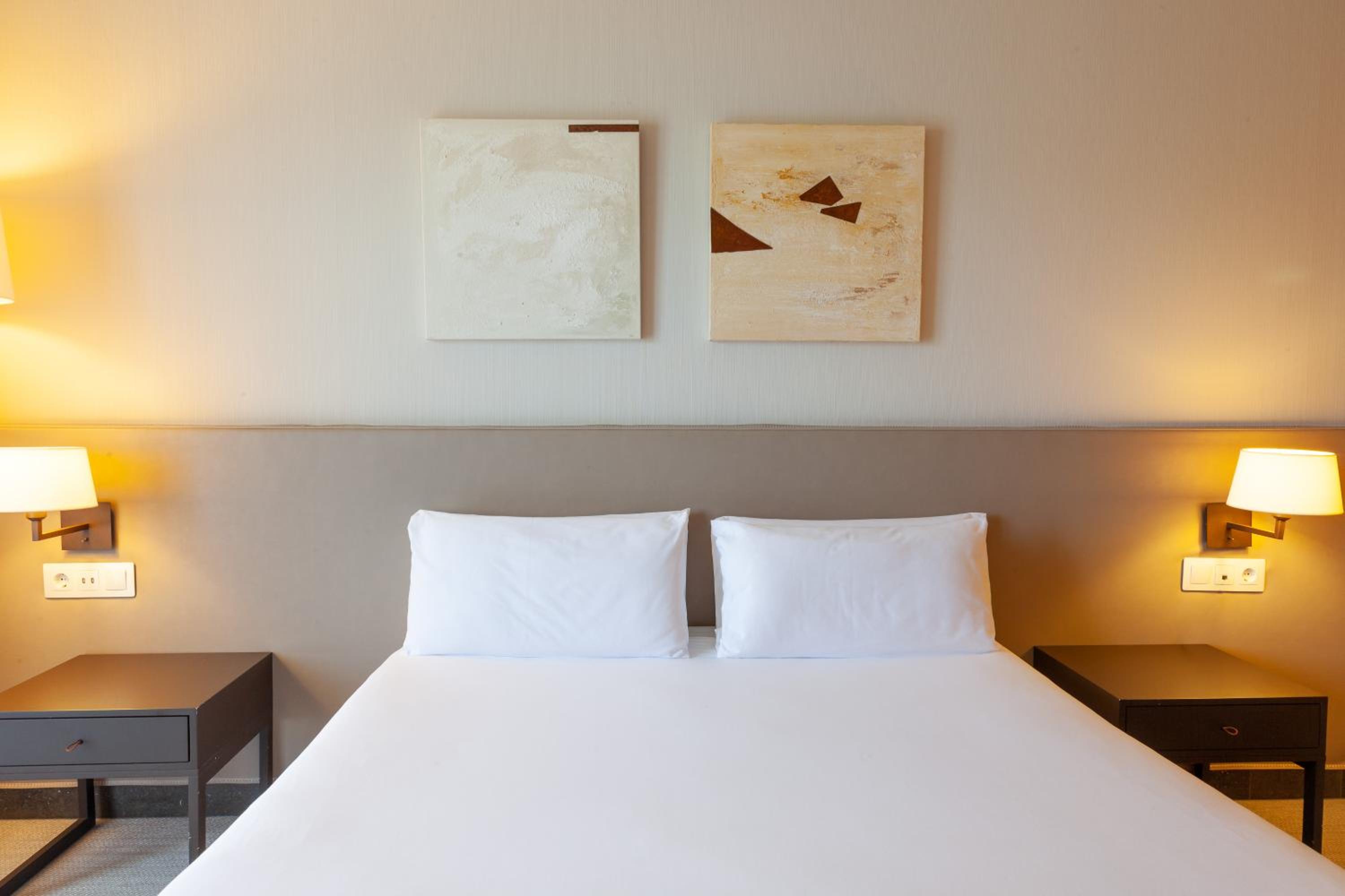 Double or Twin Room photo 2