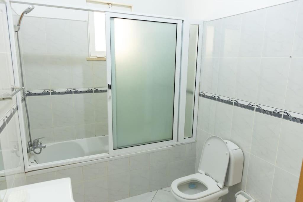 Three-Bedroom Apartment photo 2