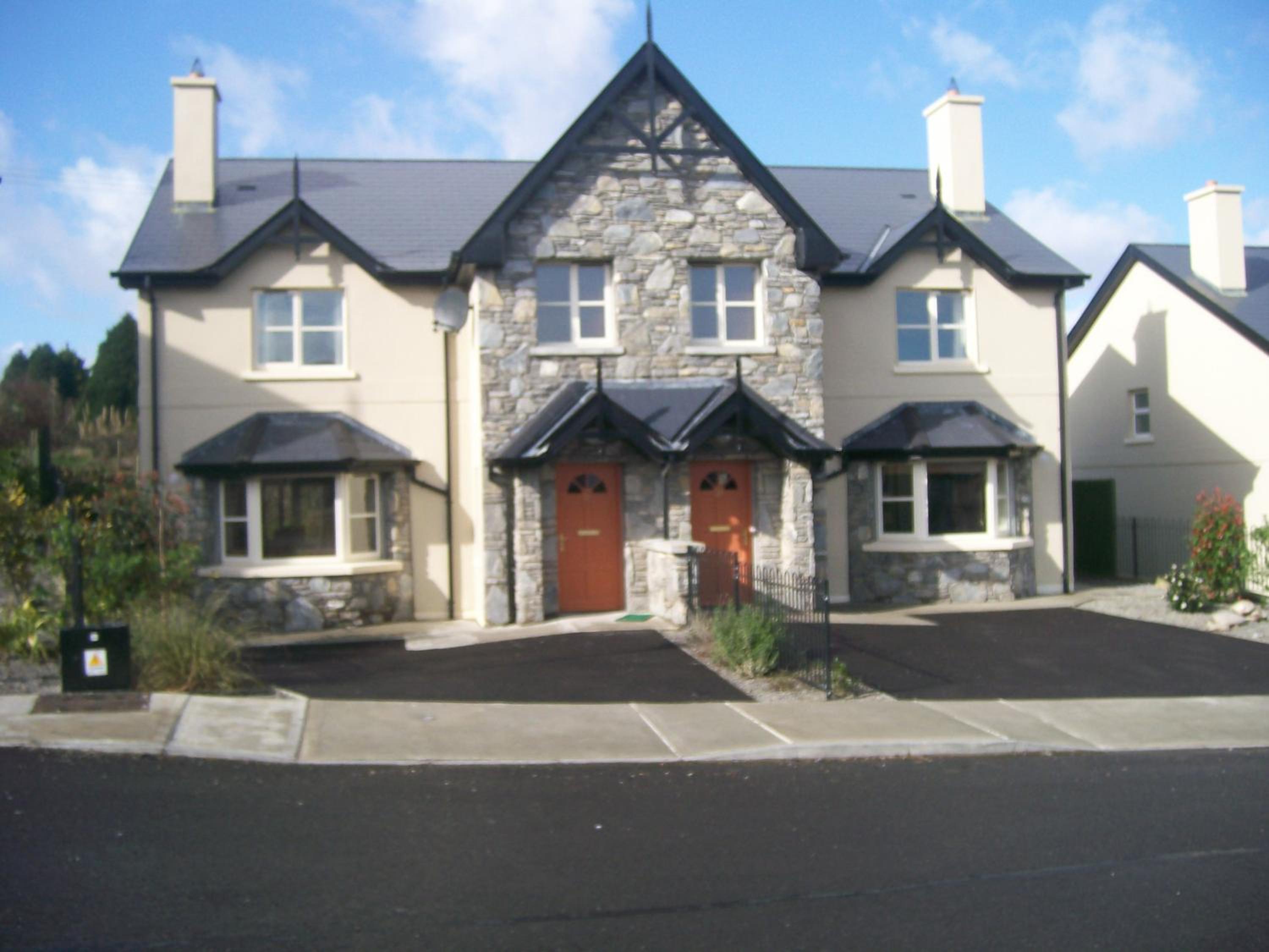 3 Bedroom Townhouse (sleeps 6) - Photo 3