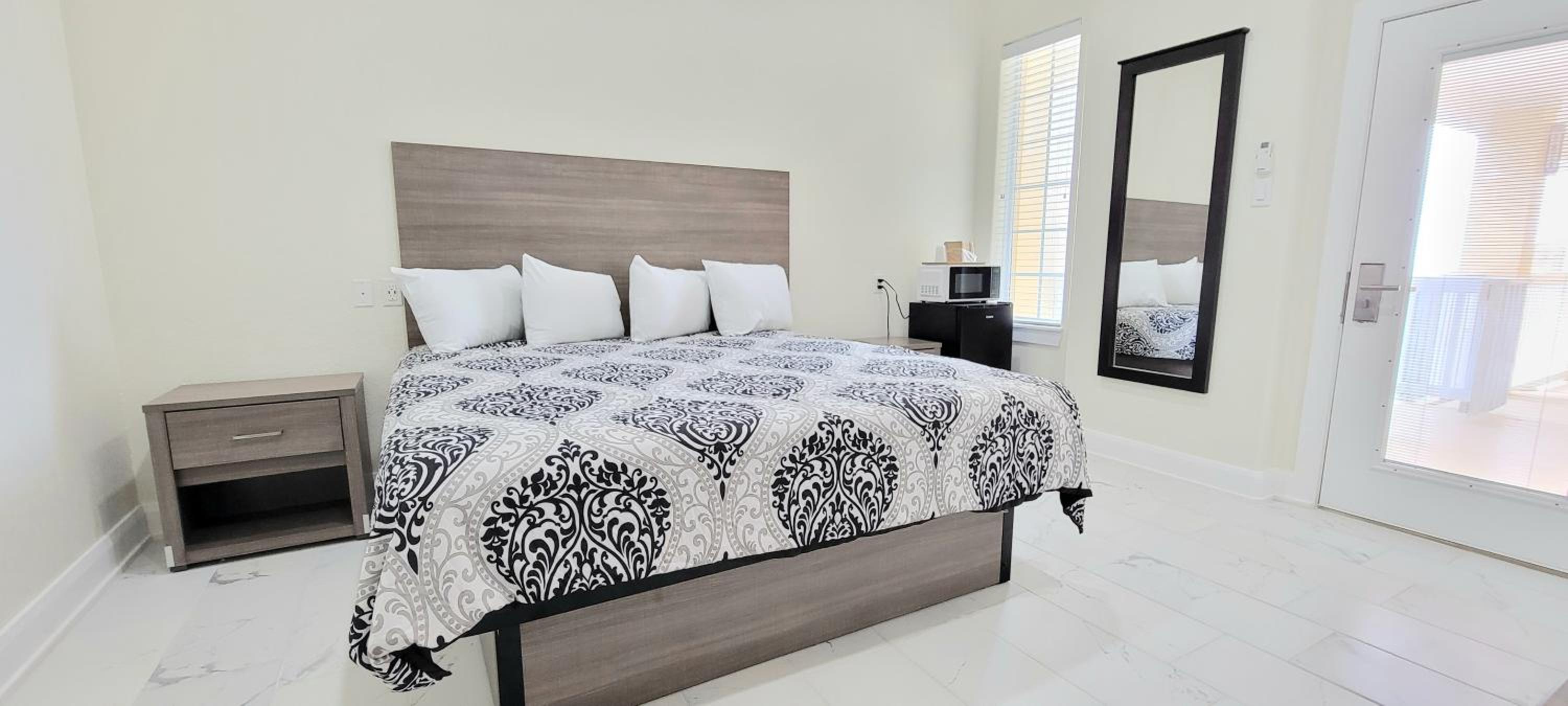 Luxury King Room photo 3