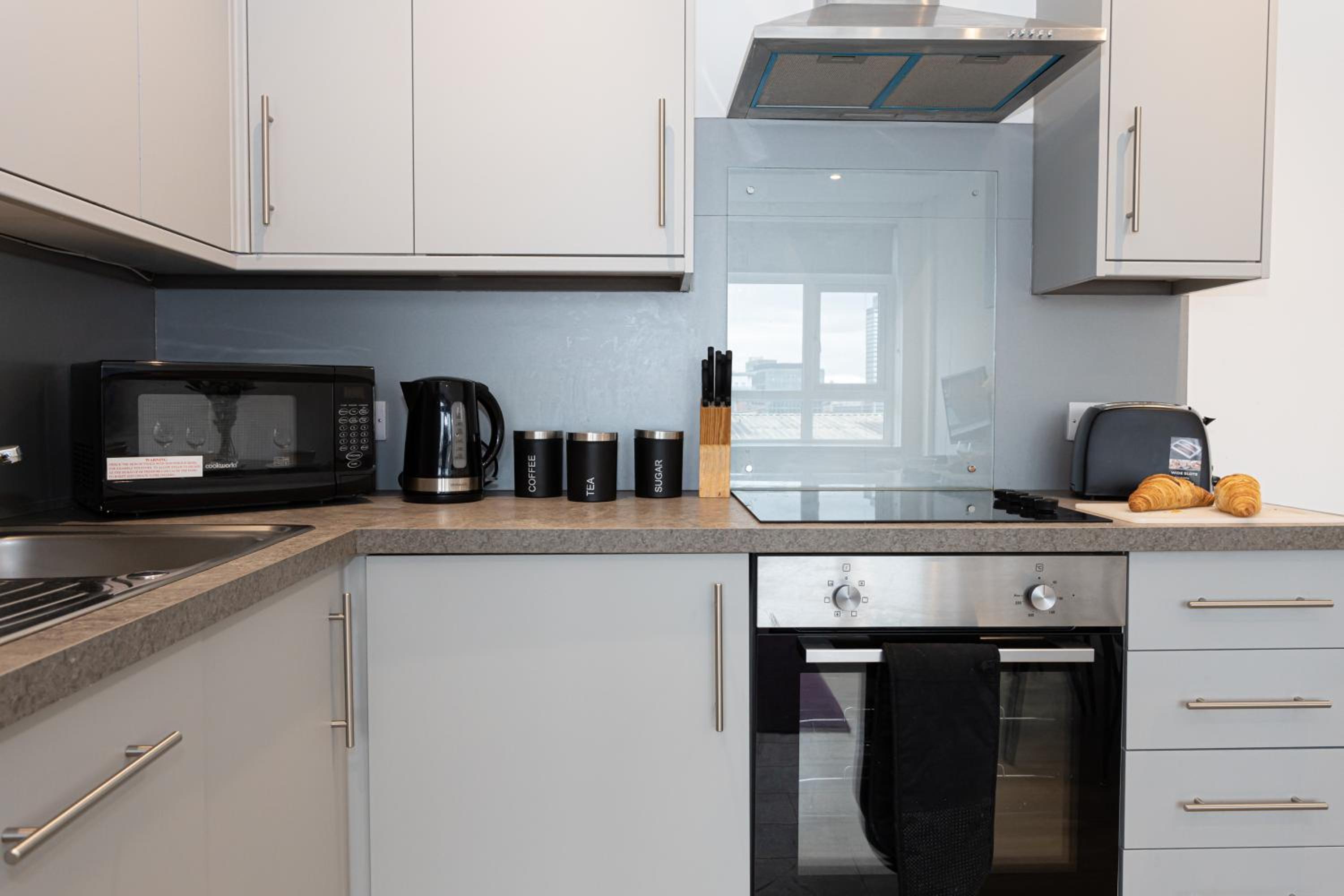Two-Bedroom Apartment - Photo 11