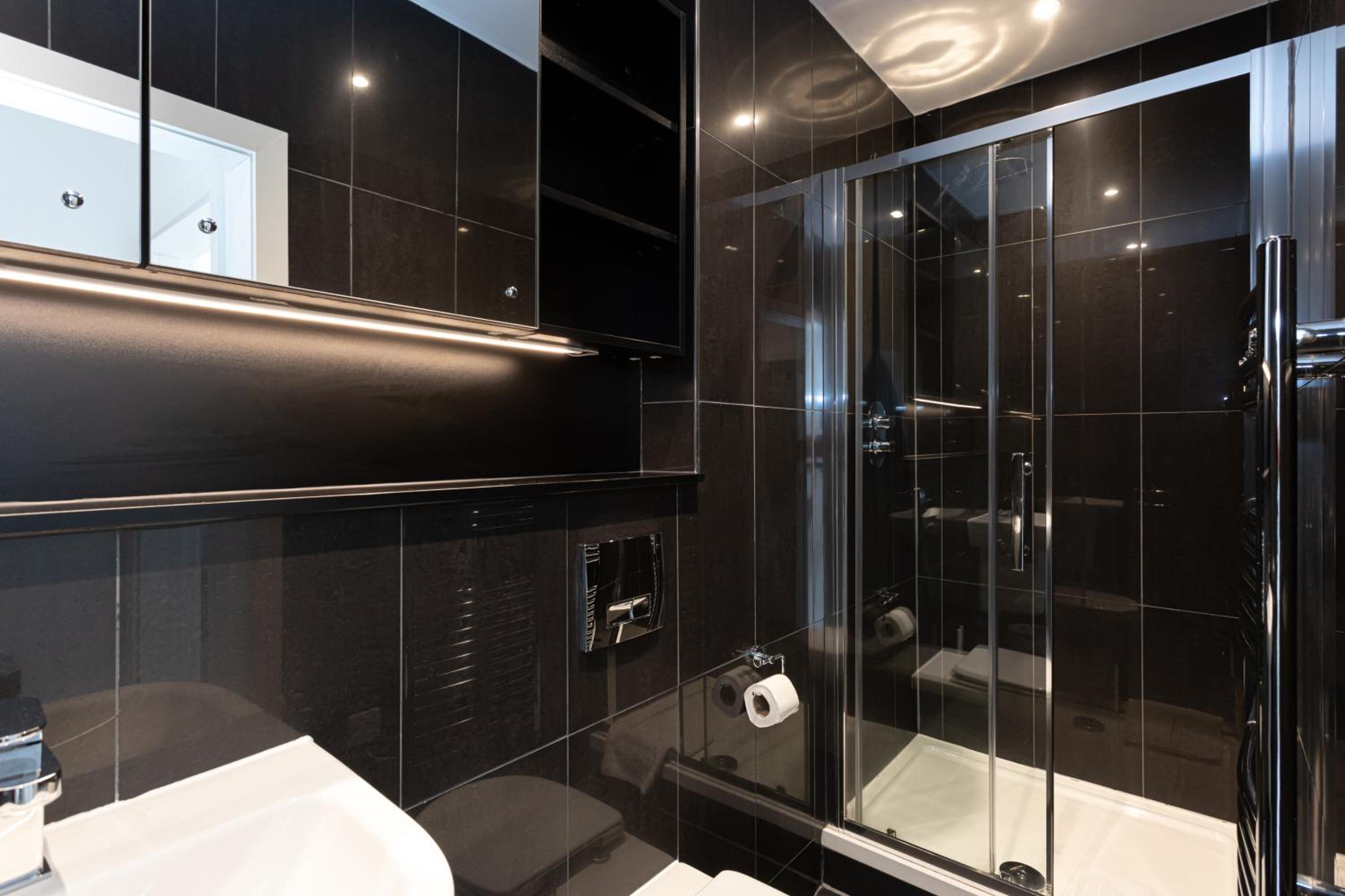 Two-Bedroom Apartment - Photo 4