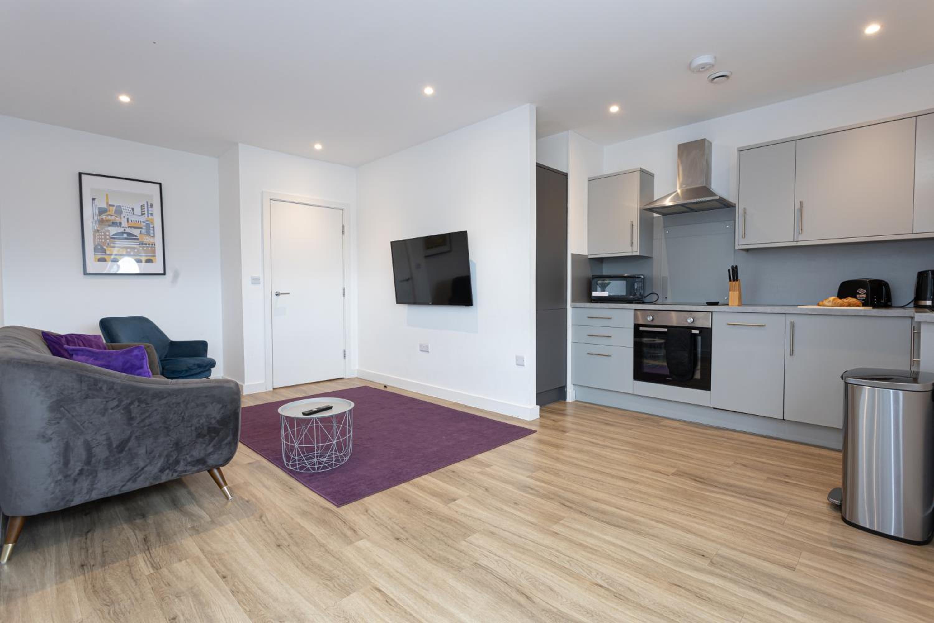 Two-Bedroom Apartment - Photo 8