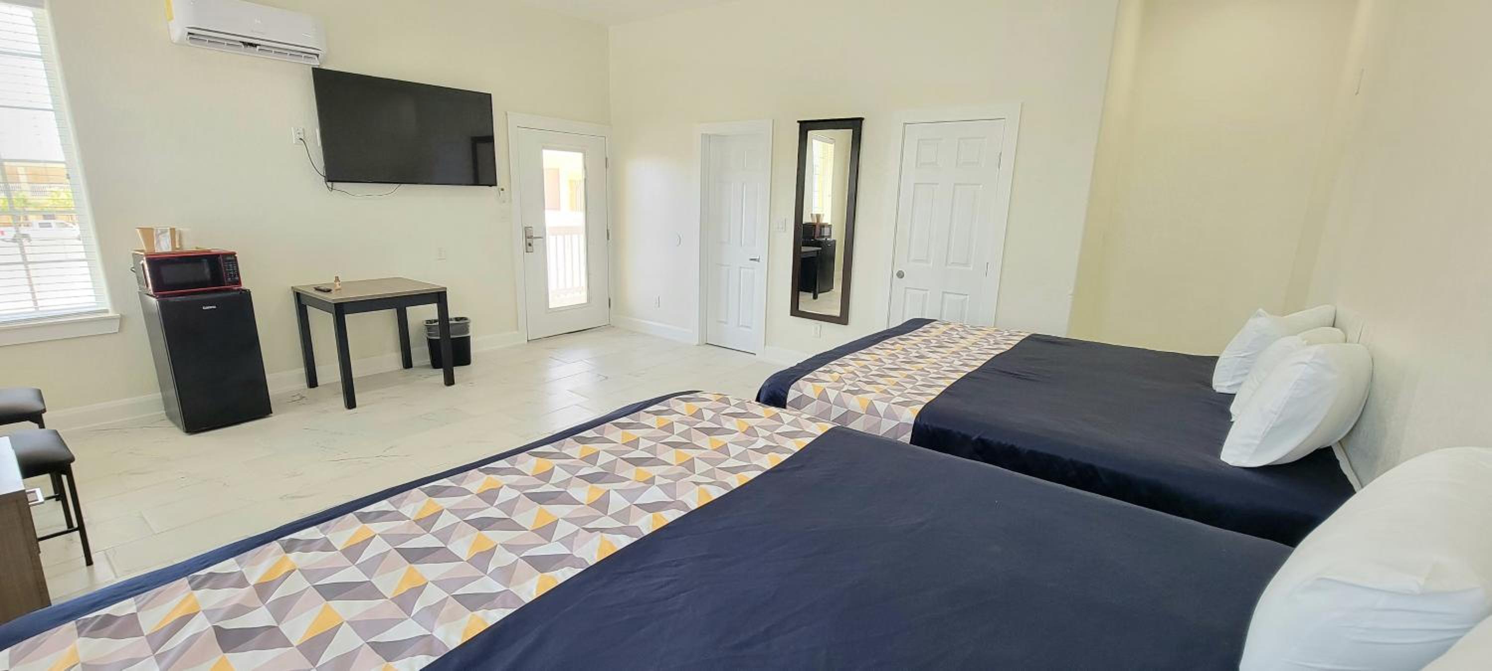 Luxury Double King Family Room photo 2