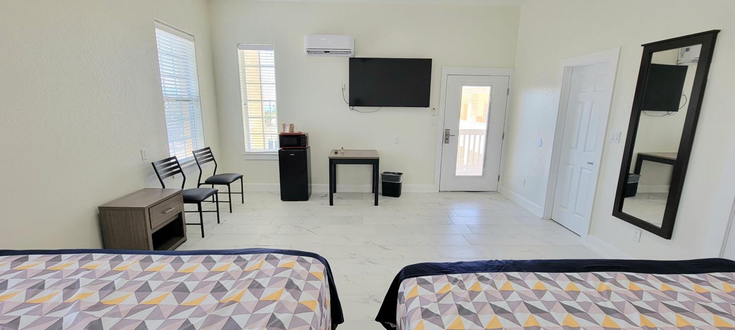 Luxury Double King Family Room photo 3