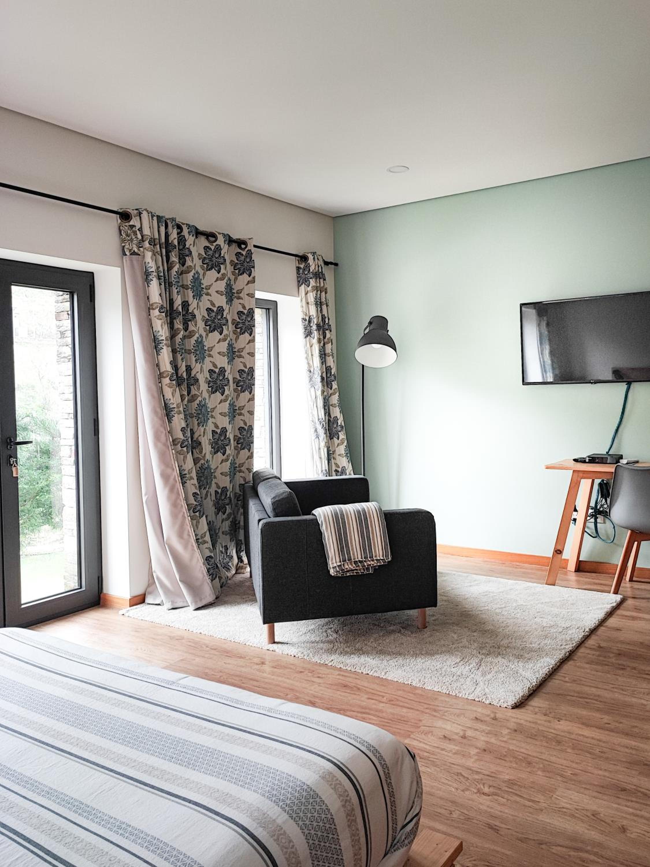 Deluxe Double Room - Photo 7