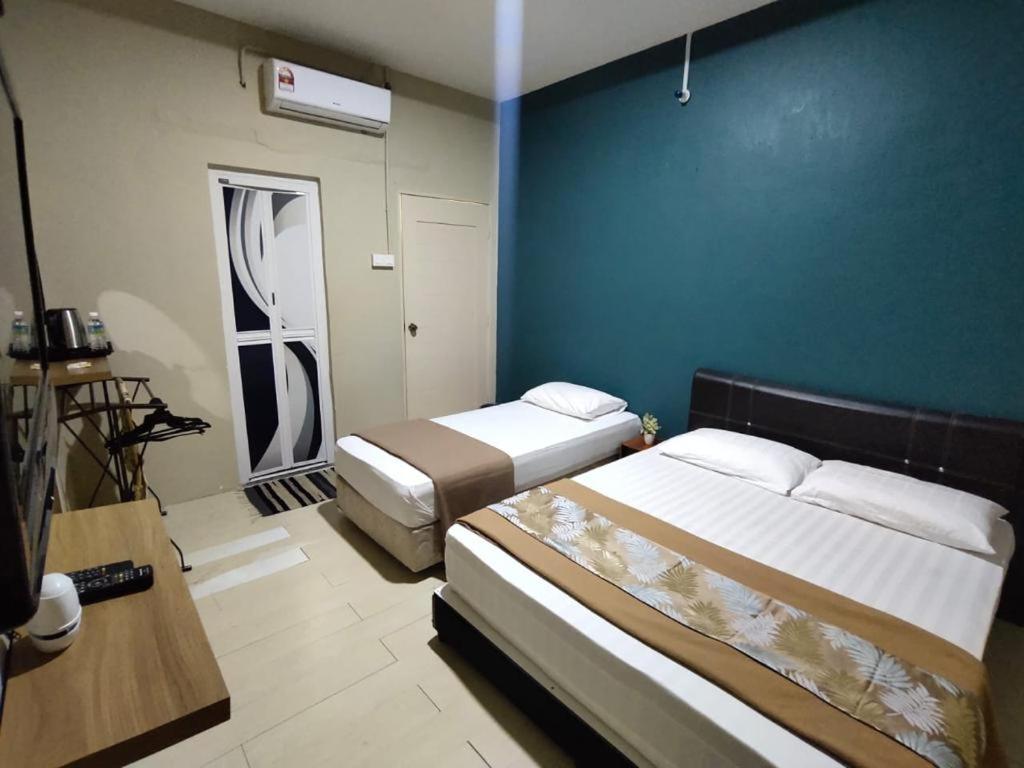 Triple Room with Balcony