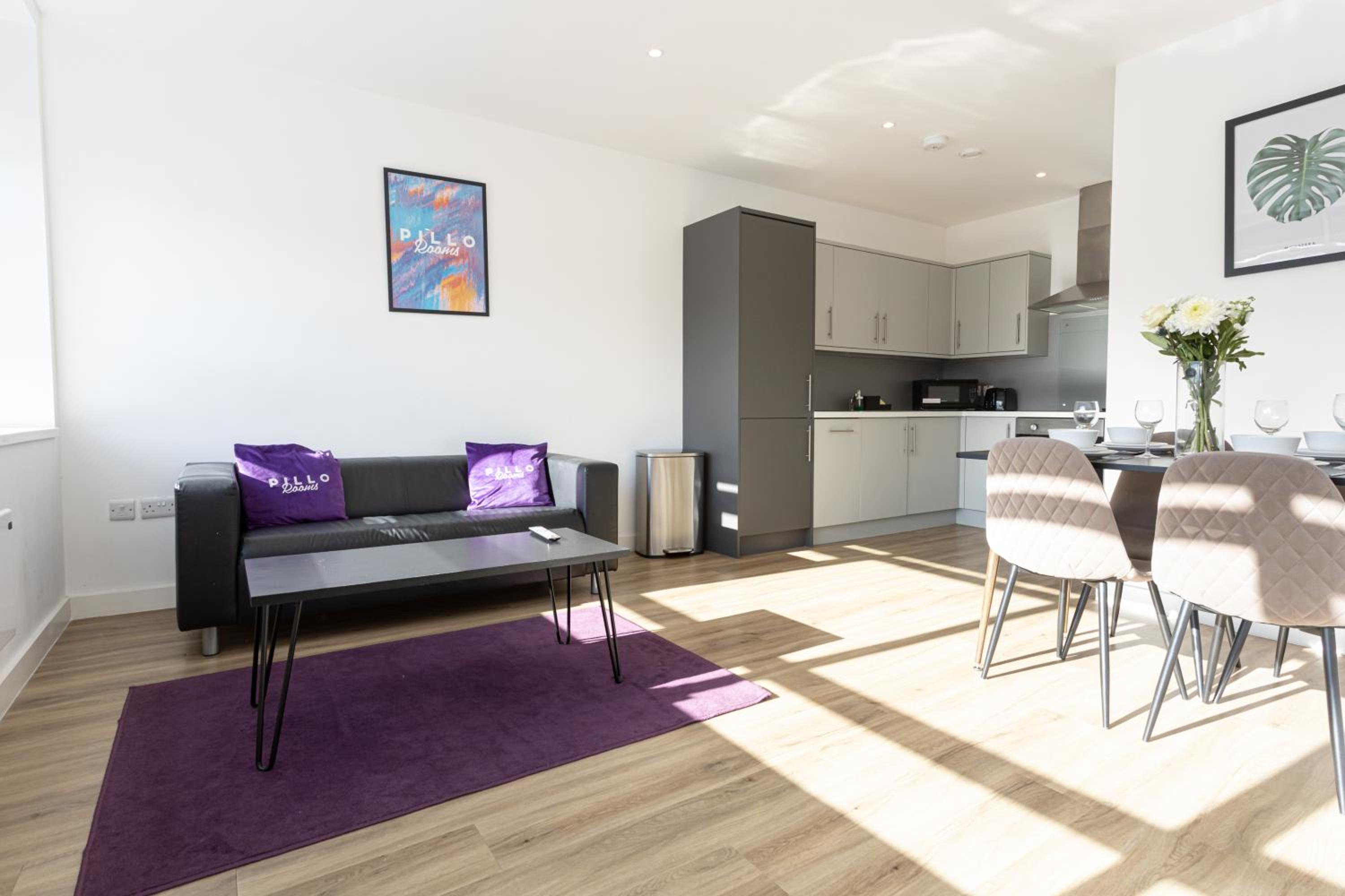 One-Bedroom Apartment - Photo 1