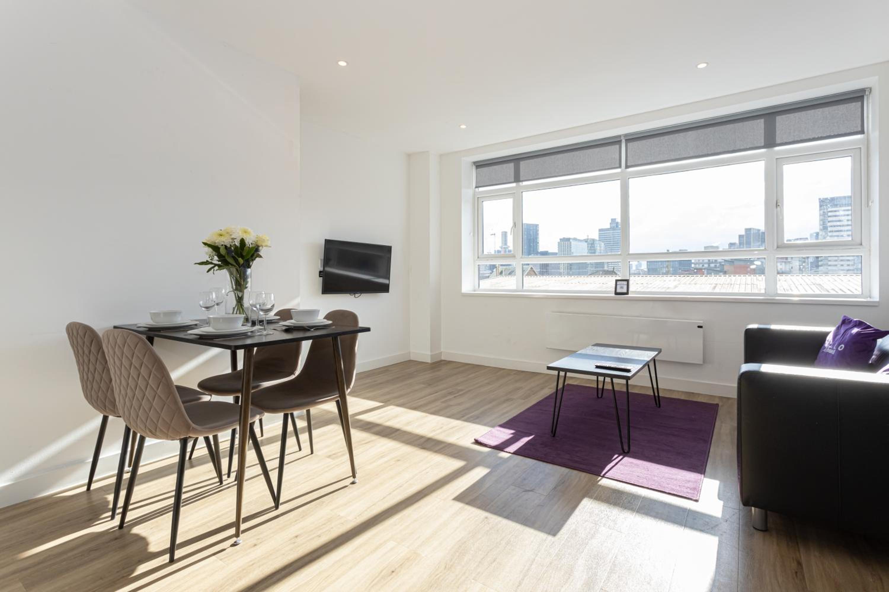 One-Bedroom Apartment - Photo 20