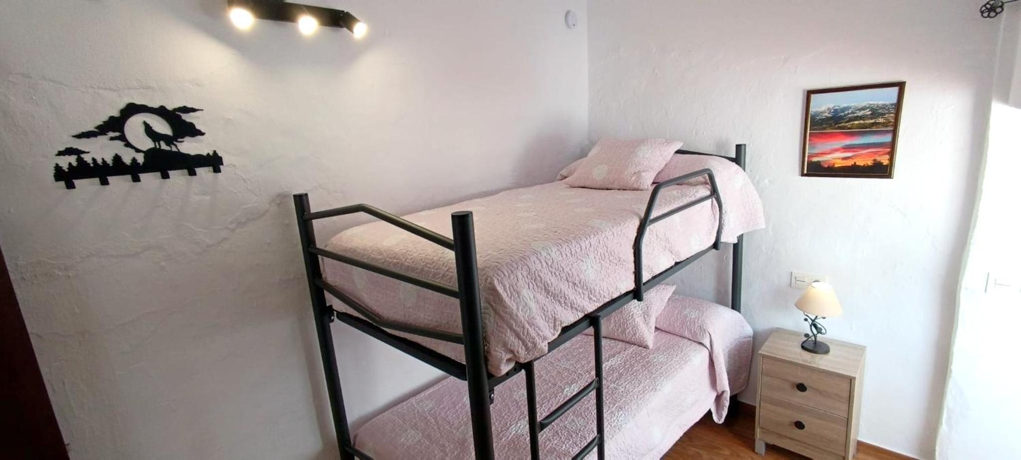 Three-Bedroom House photo 3