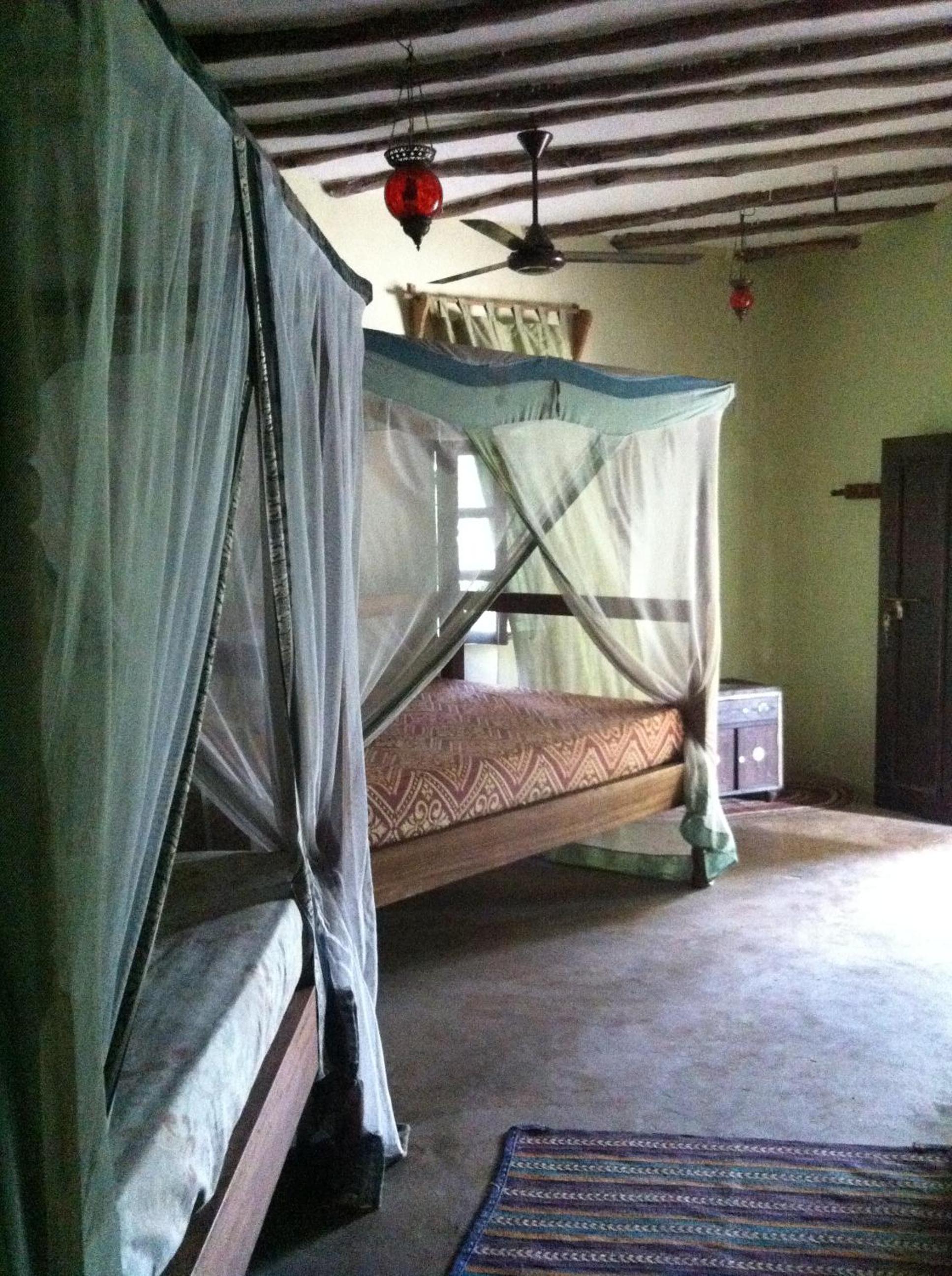 Double or Twin Room with Terrace - Photo 7