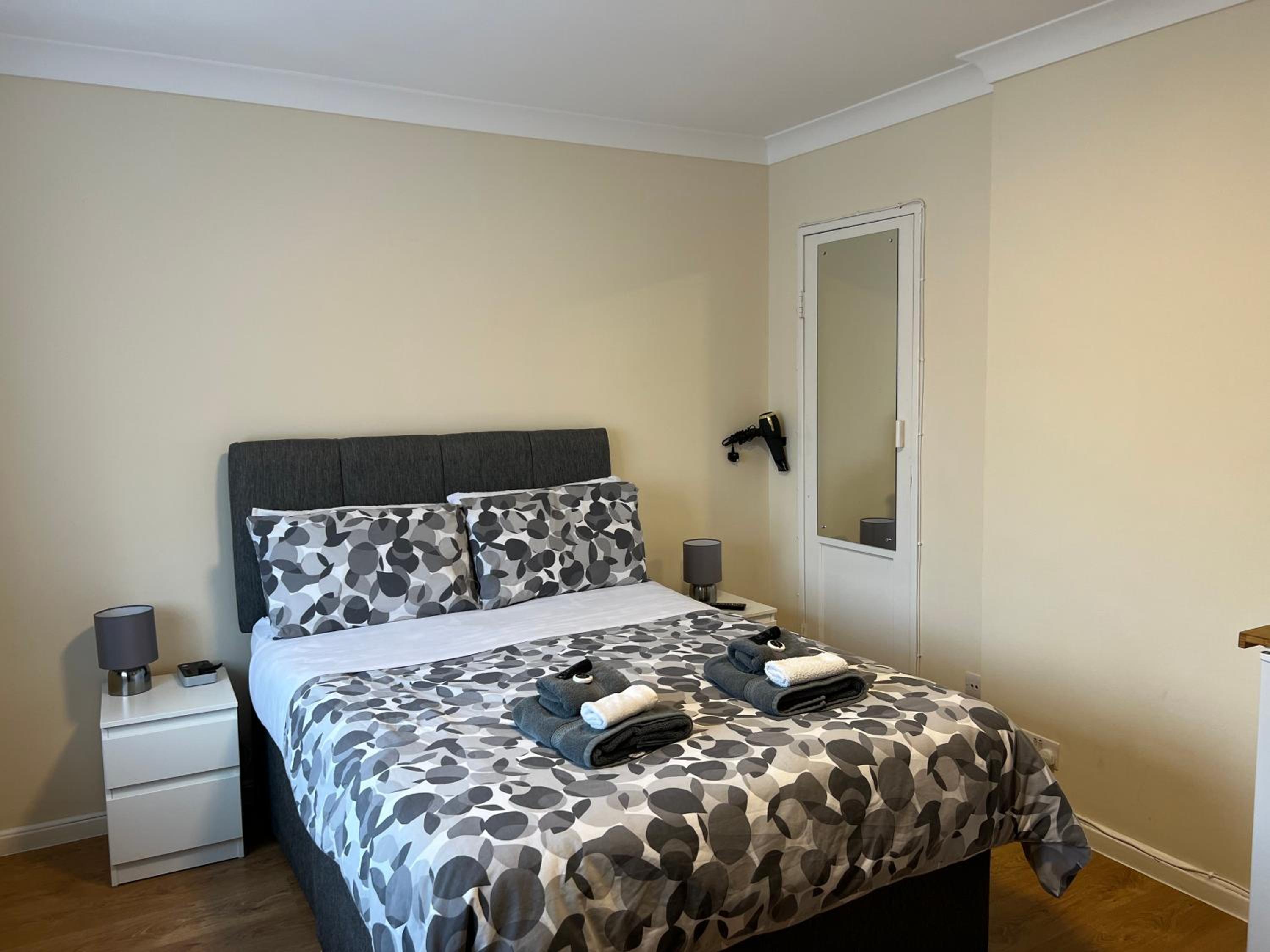 Double Room with Private Bathroom photo 1