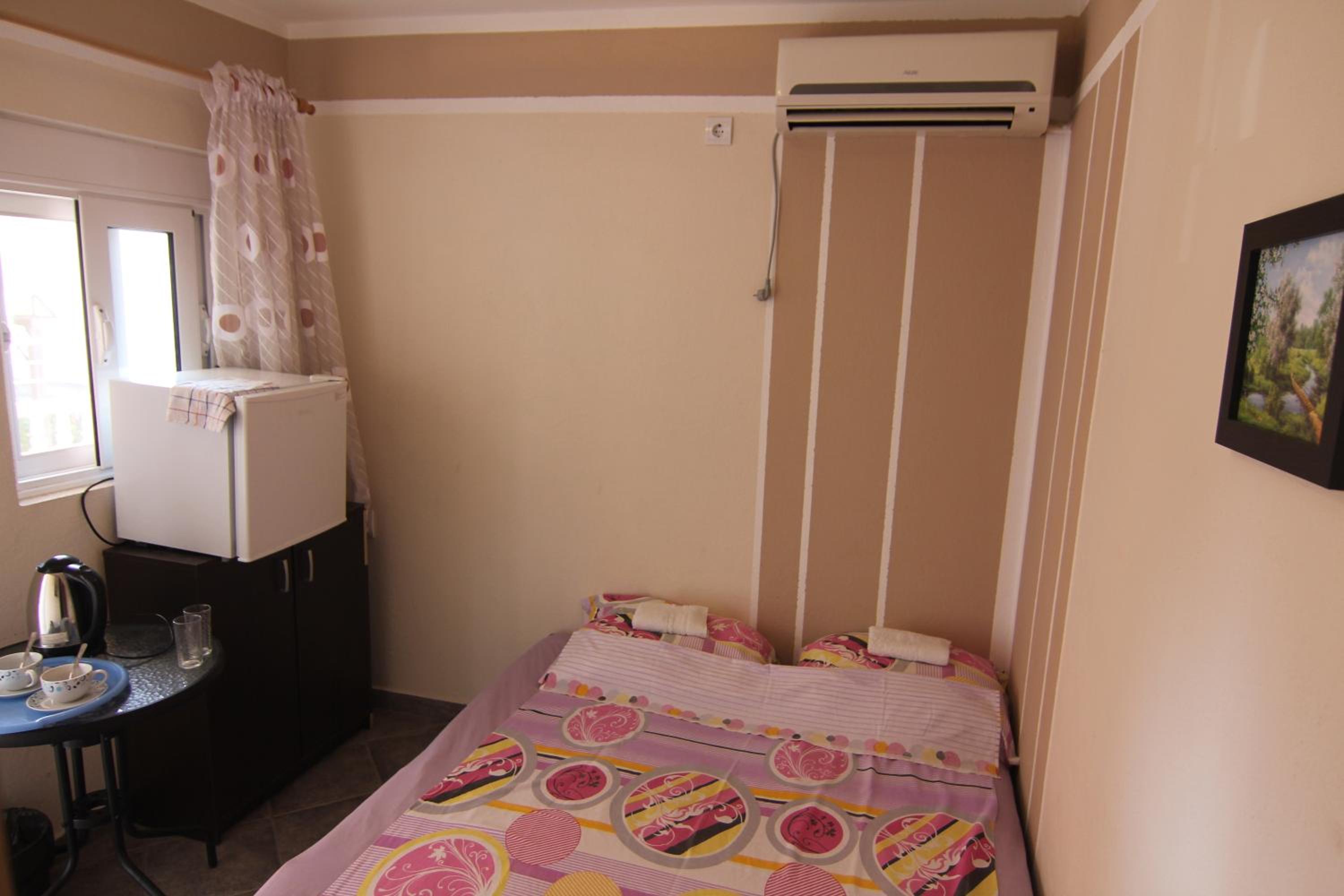 Apartment with Shower photo 3
