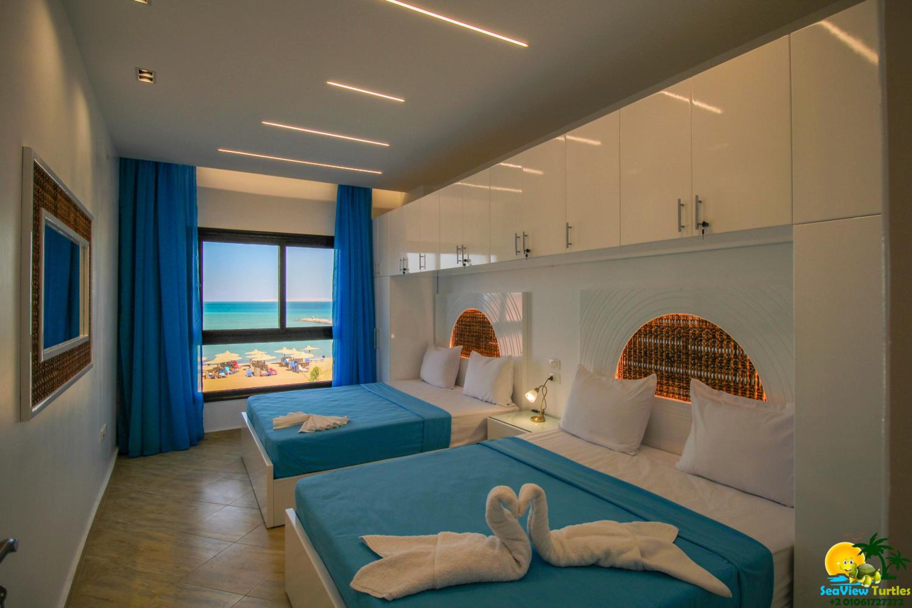 Apartment with Sea View - Photo 4