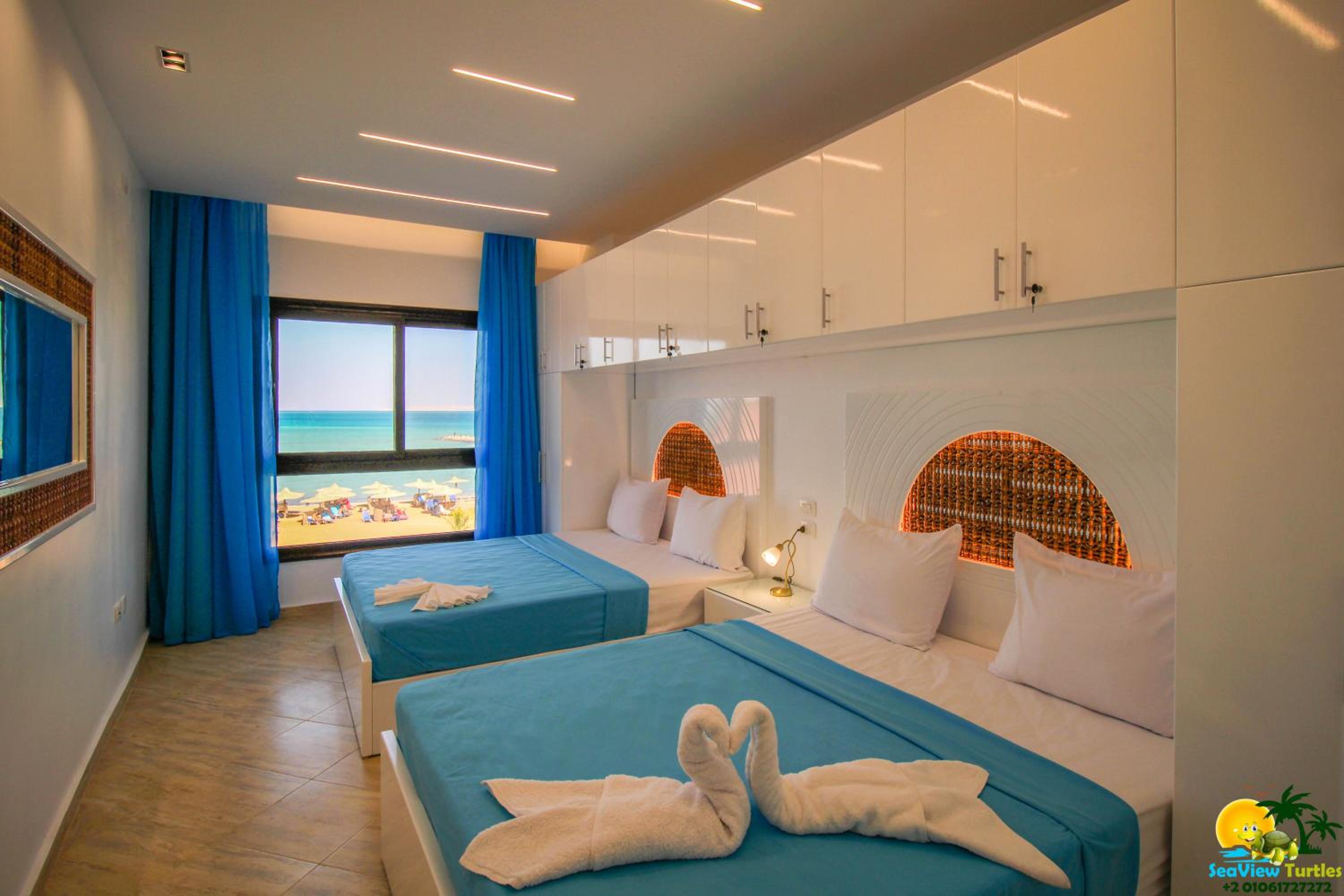Apartment with Sea View - Photo 9