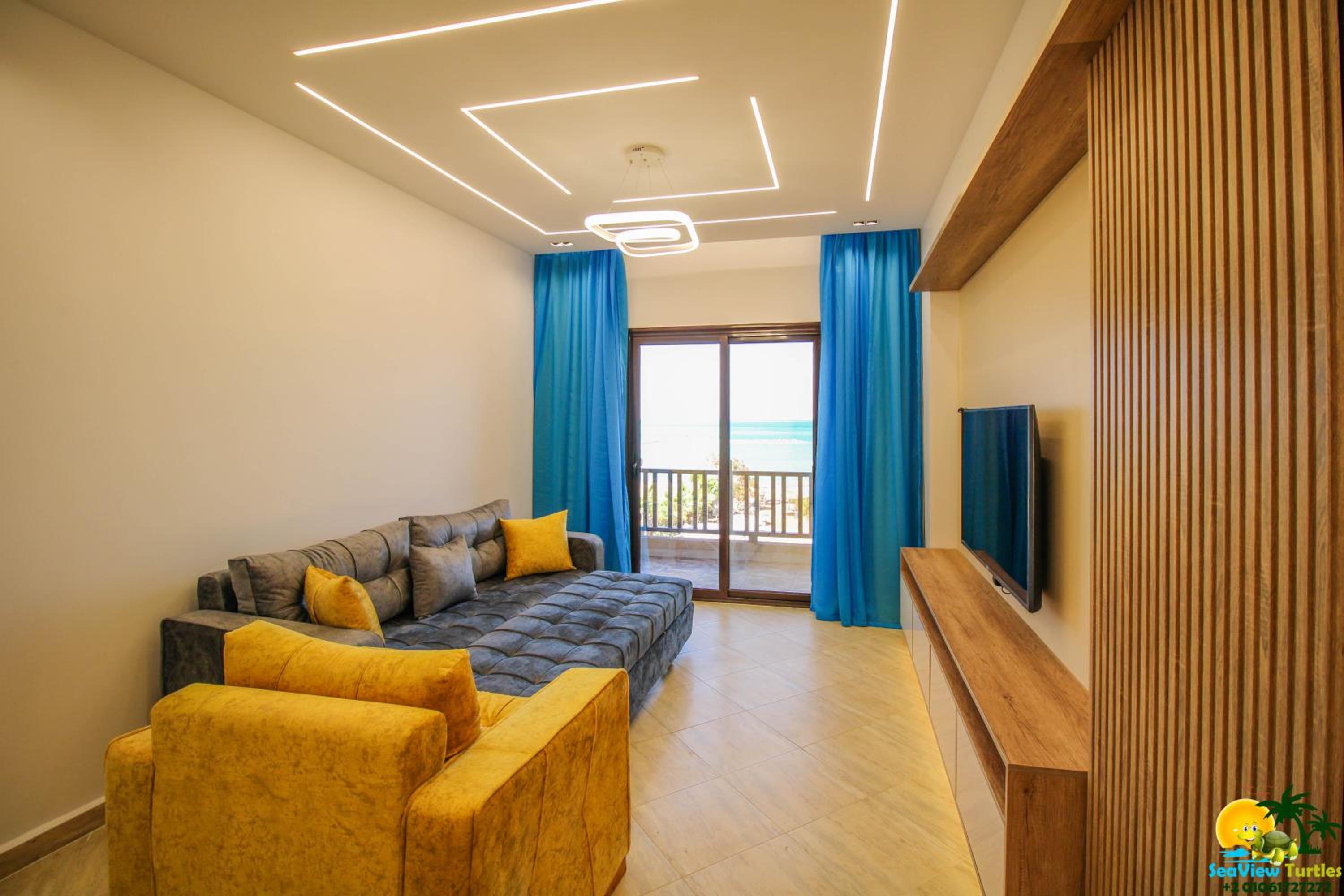 Apartment with Sea View - Photo 8