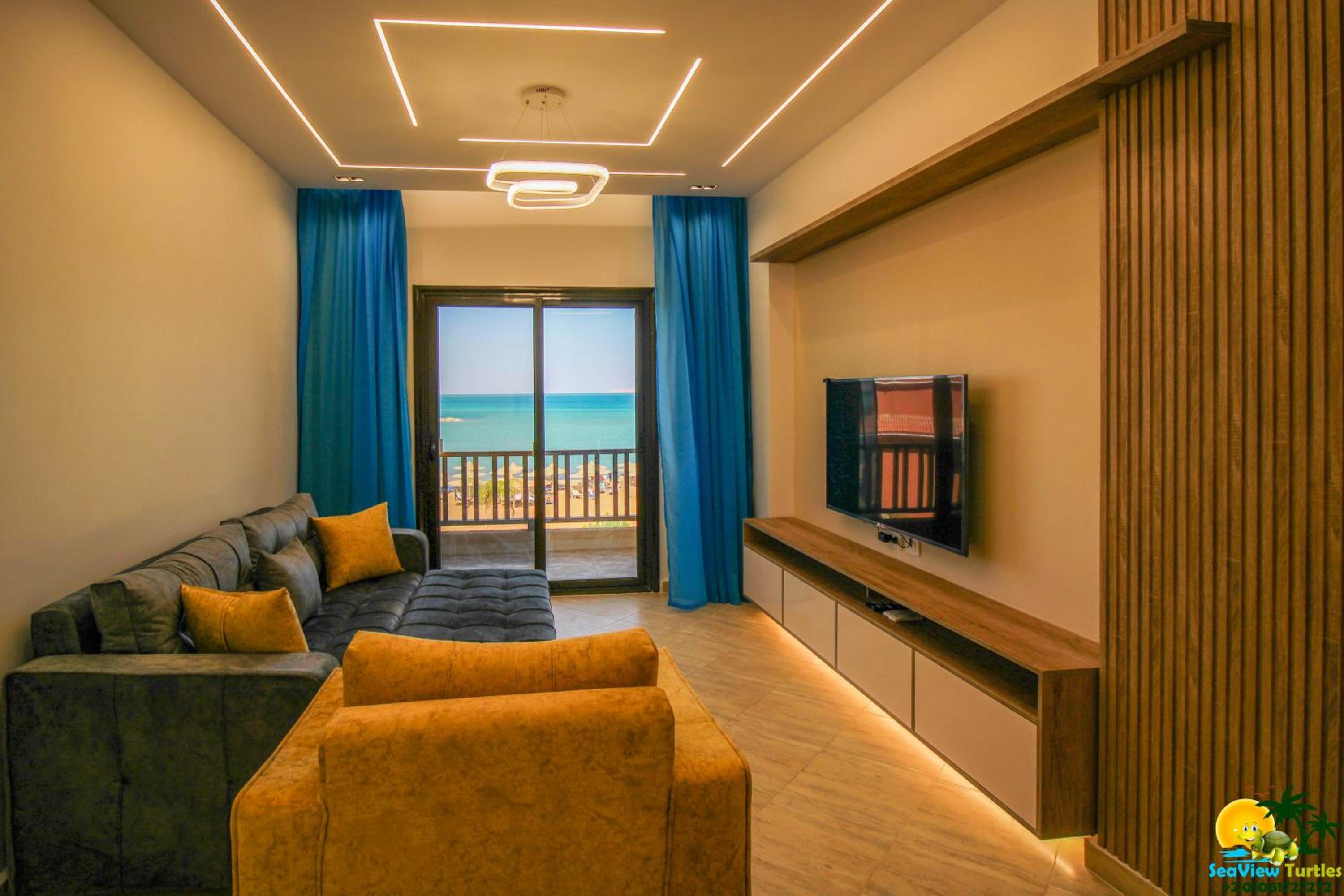 Apartment with Sea View - Photo 12